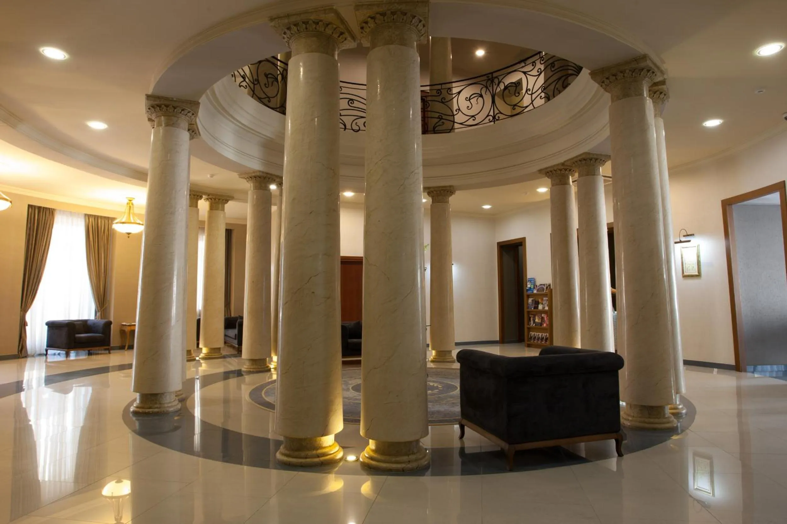 Lobby or reception in Hotel Astoria Tbilisi