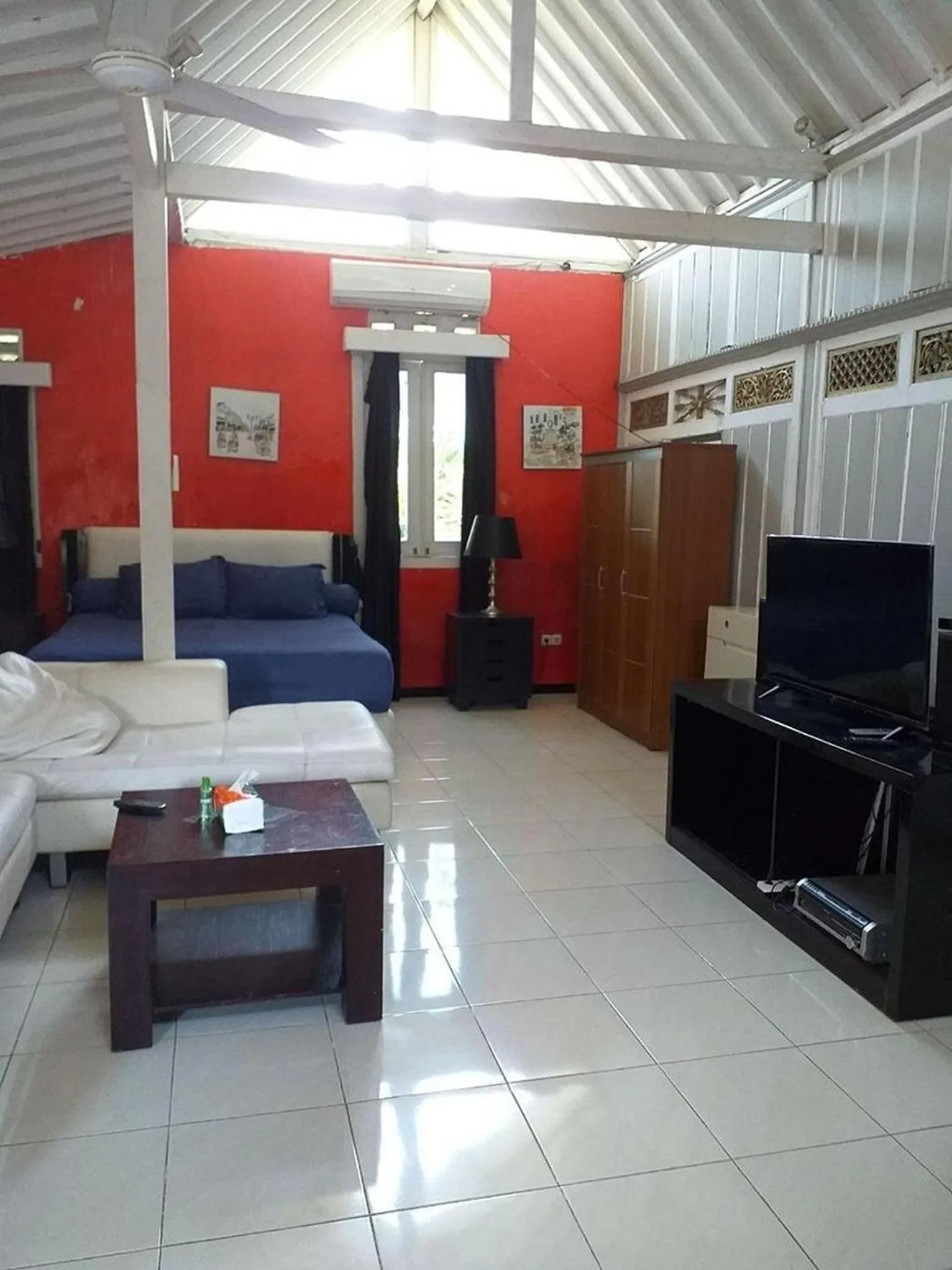 Living room, Bed in Oase Van Java