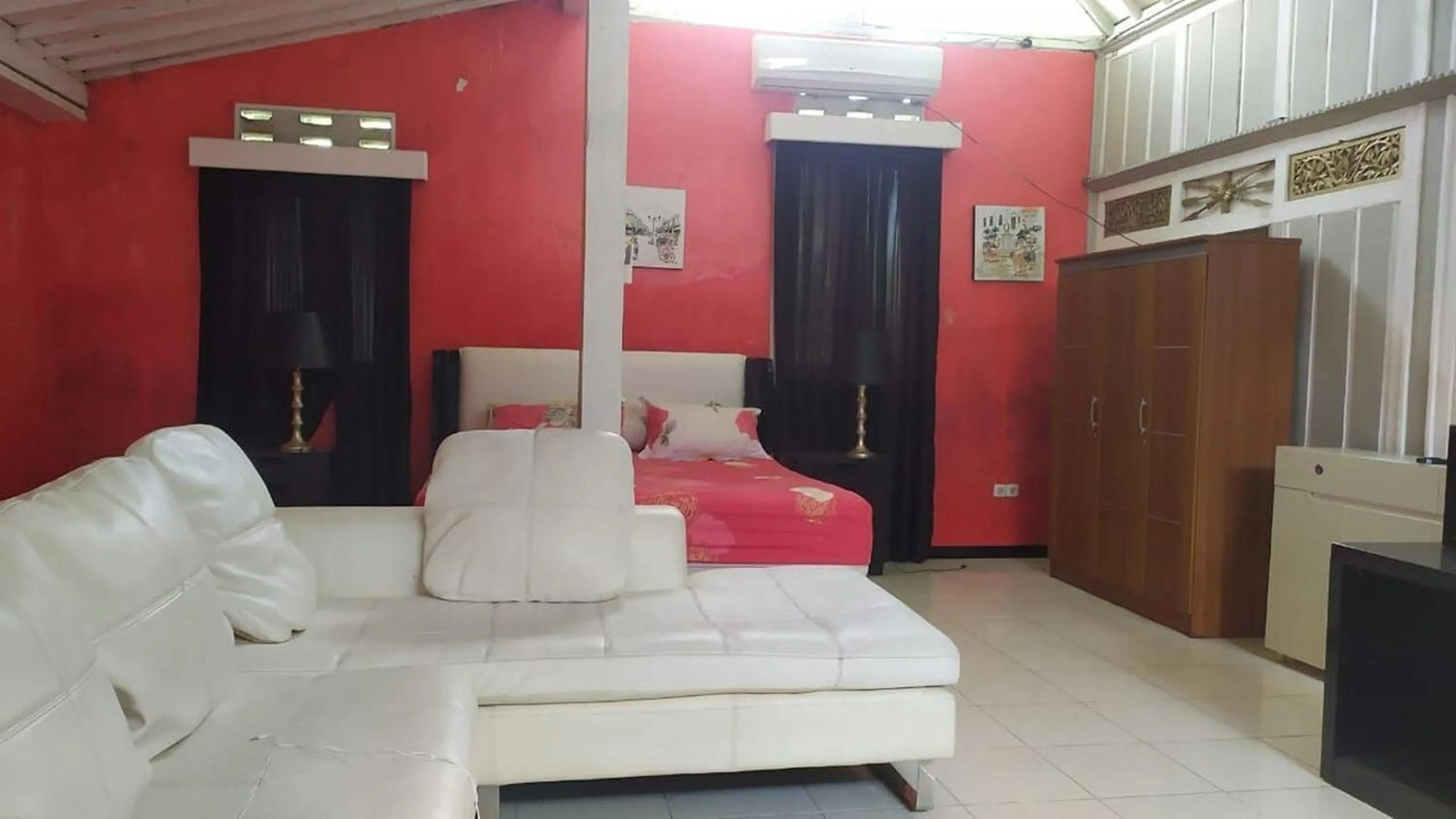 Photo of the whole room in Oase Van Java