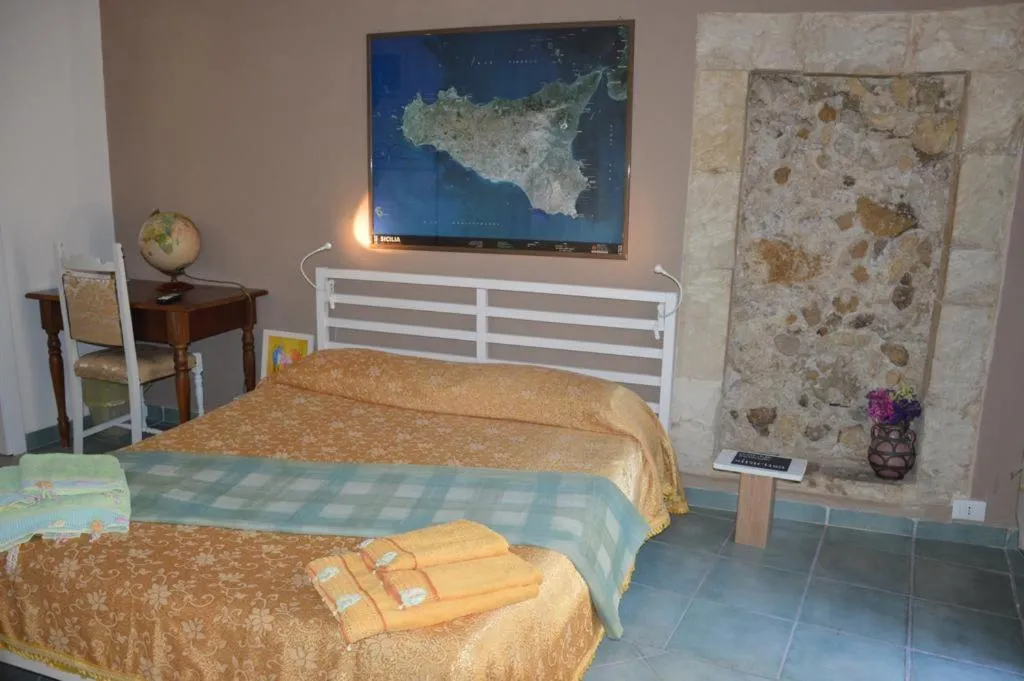 Photo of the whole room, Bed in B&B Spiraglio