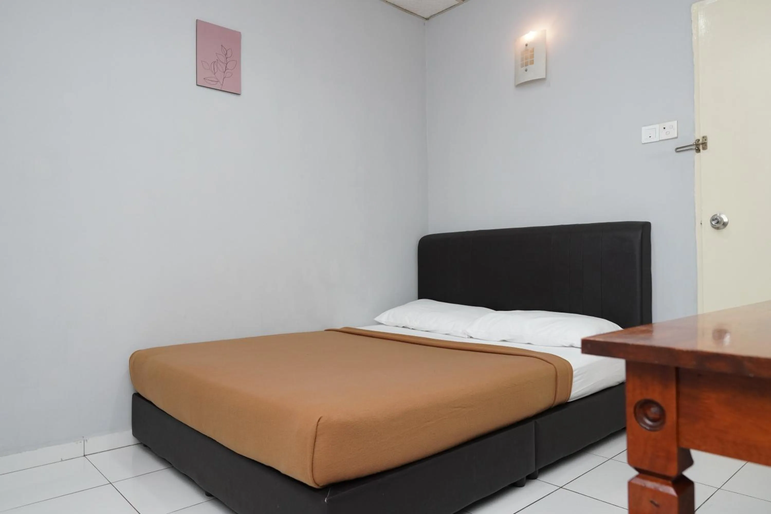 Bedroom, Bed in Hotel Sixty Nine