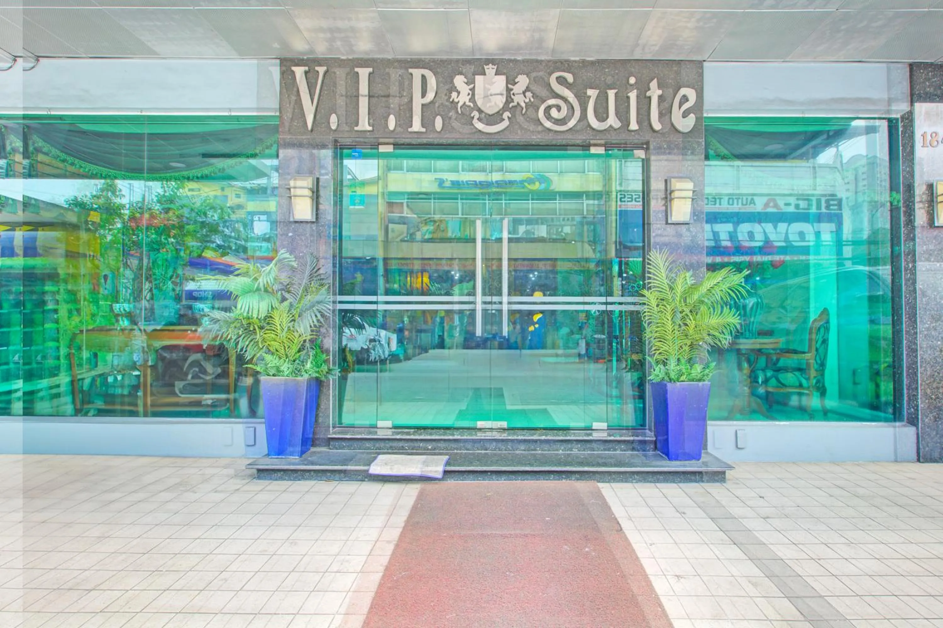 Facade/entrance in Collection O VIP Suites, Near PNR Pasay Evangelista, Makati Manila