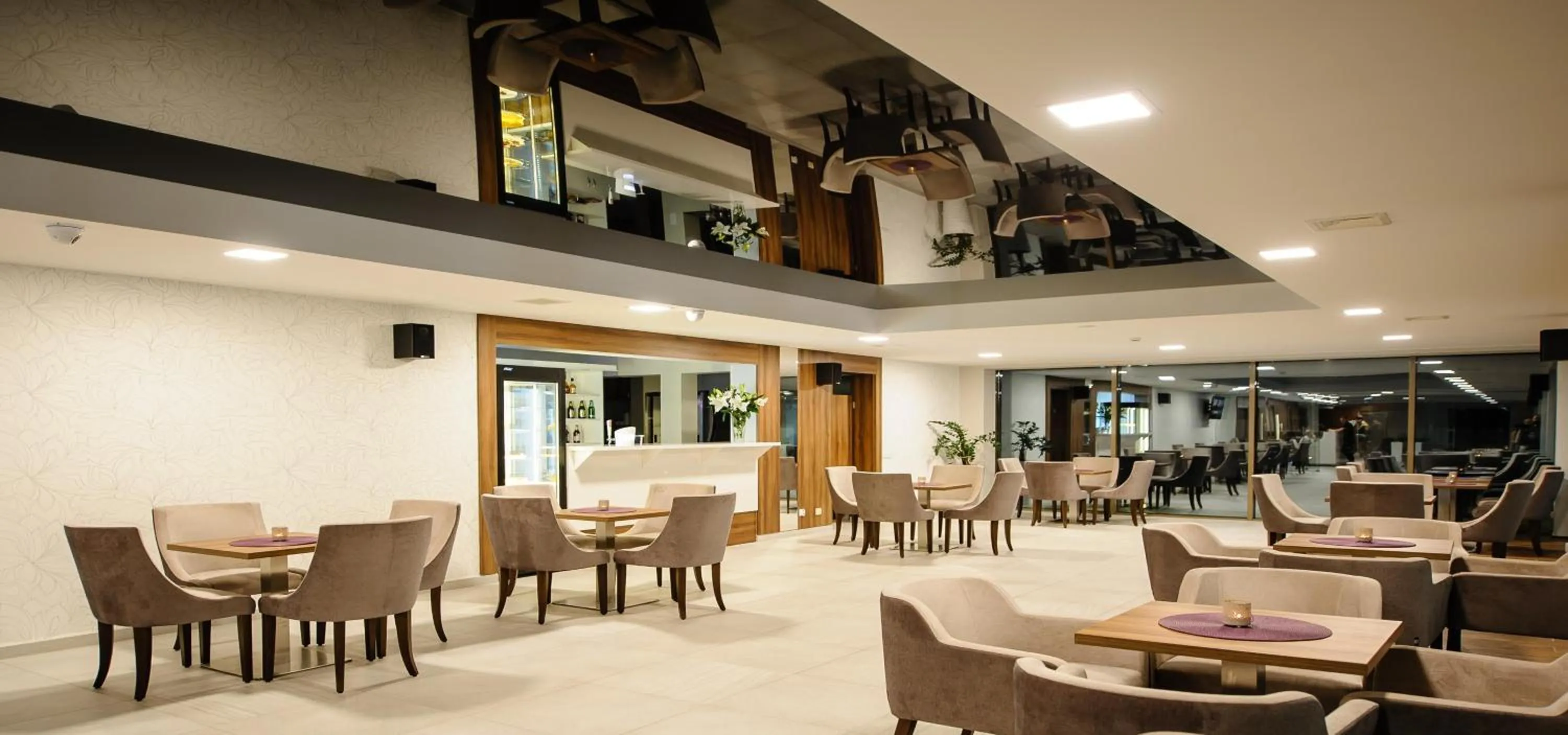 Lounge or bar in TeoDorka Med & SPA