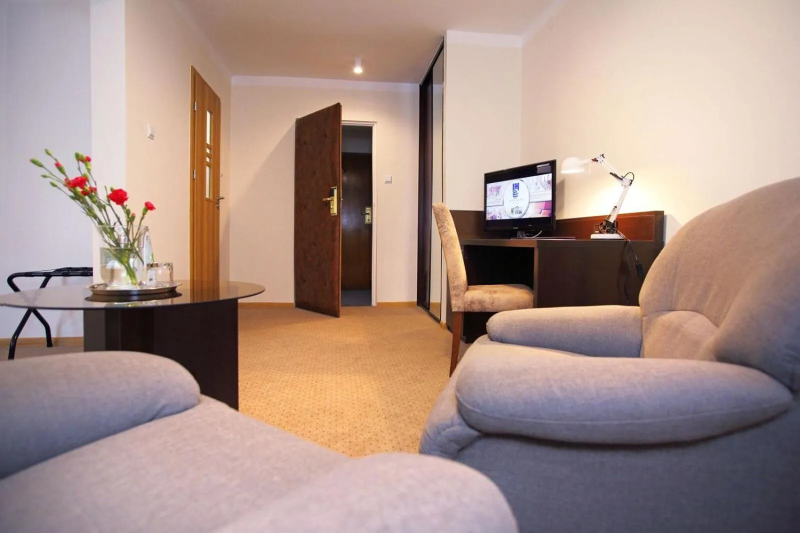 Photo of the whole room in Inter Hotel