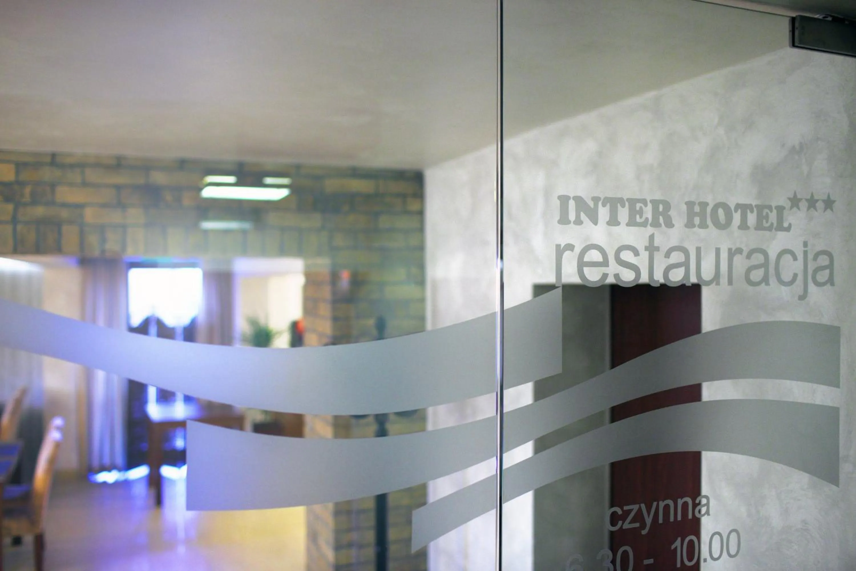 Restaurant/places to eat in Inter Hotel