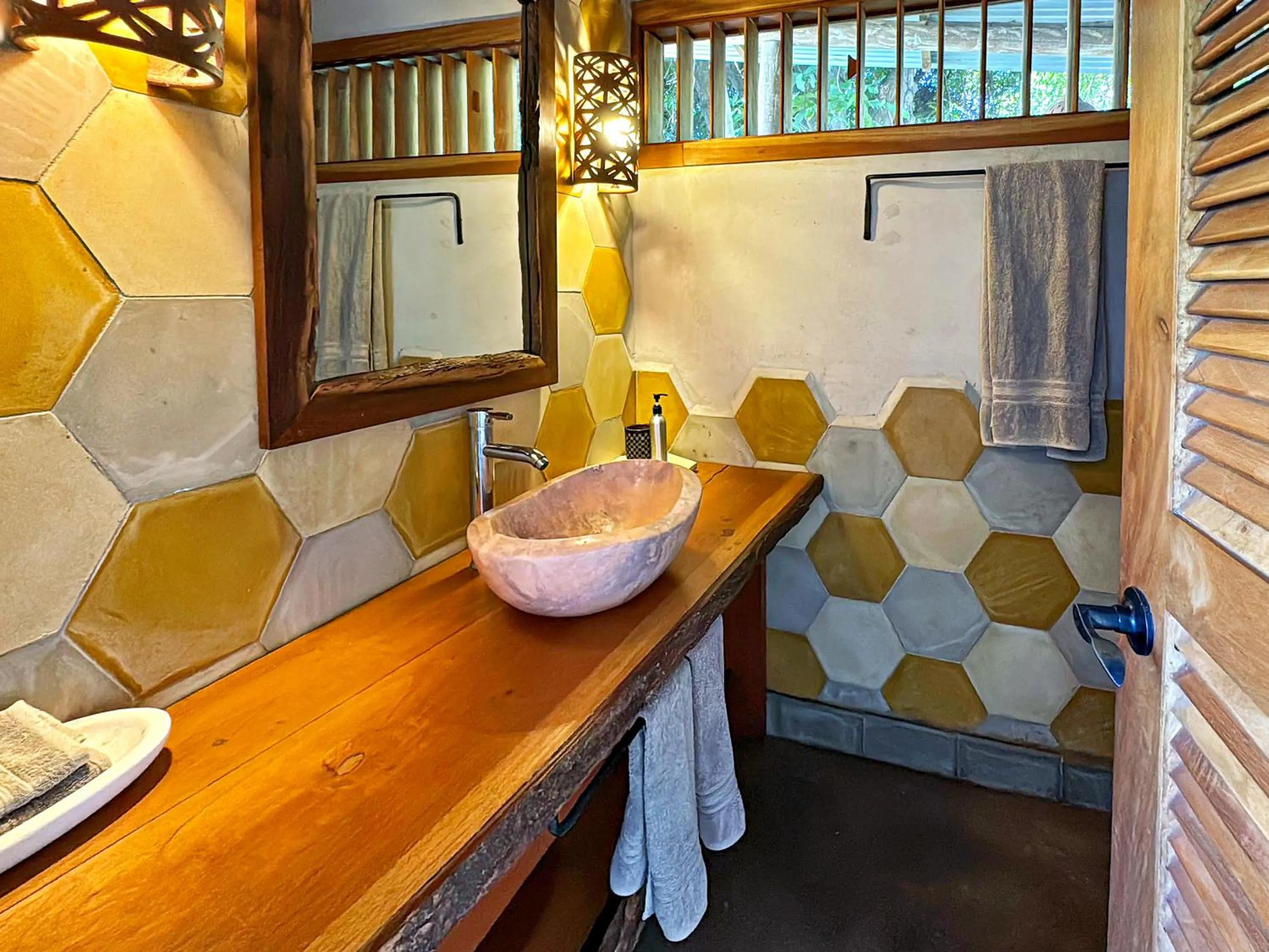 Isleta El Espino Ecolodge