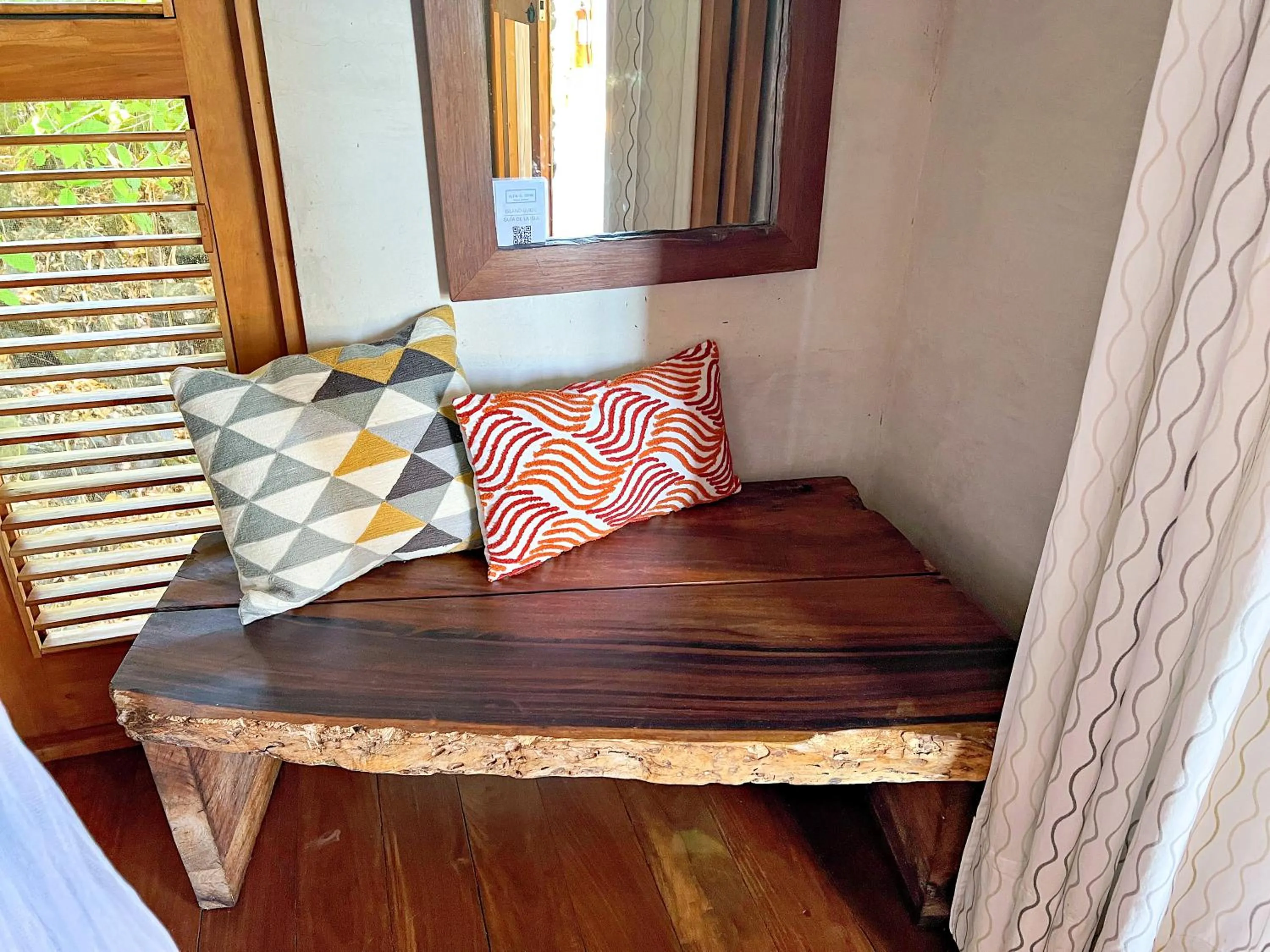 Isleta El Espino Ecolodge