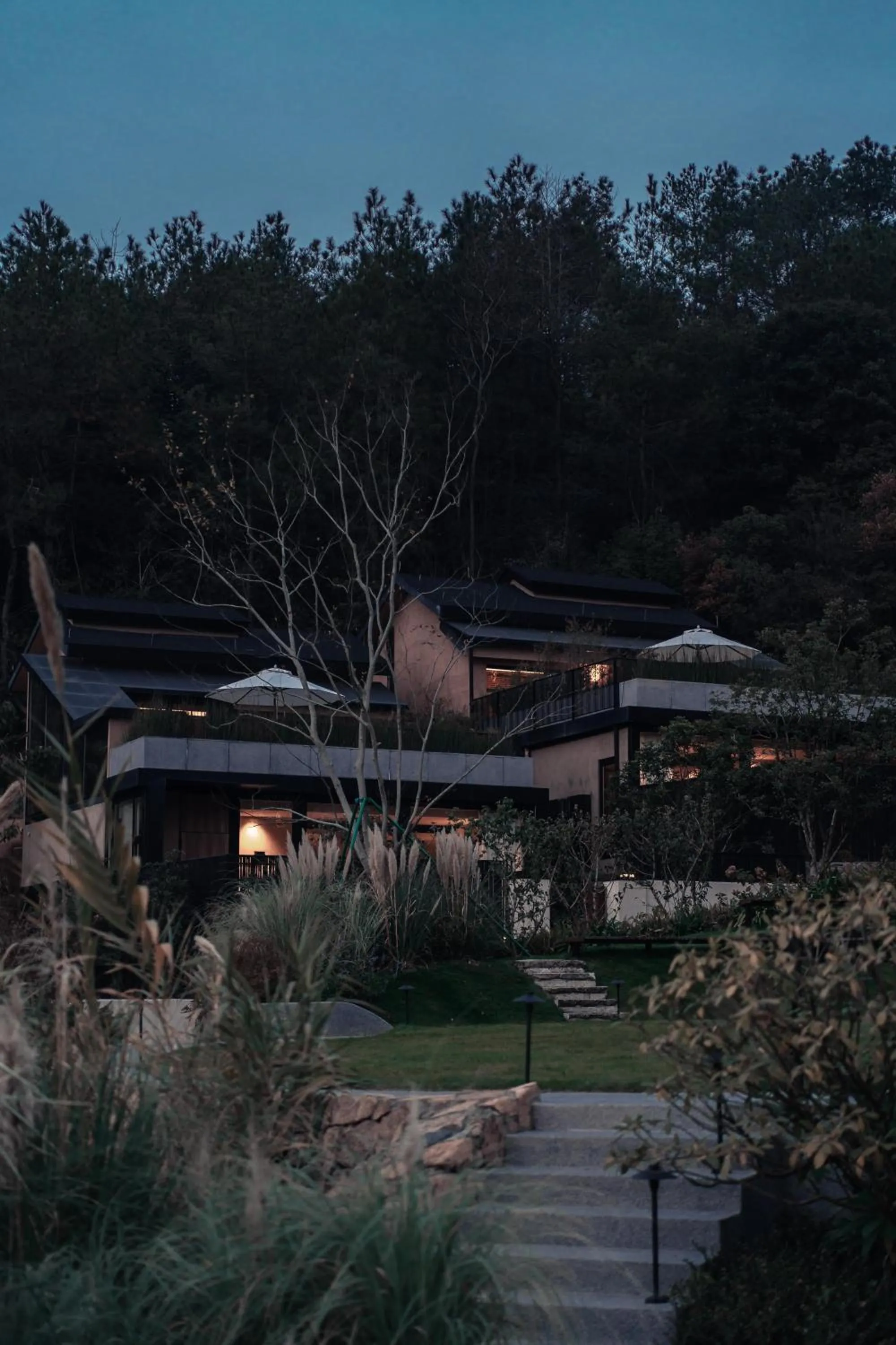 Property building in Anji ke gamer wild luxury Resort villa