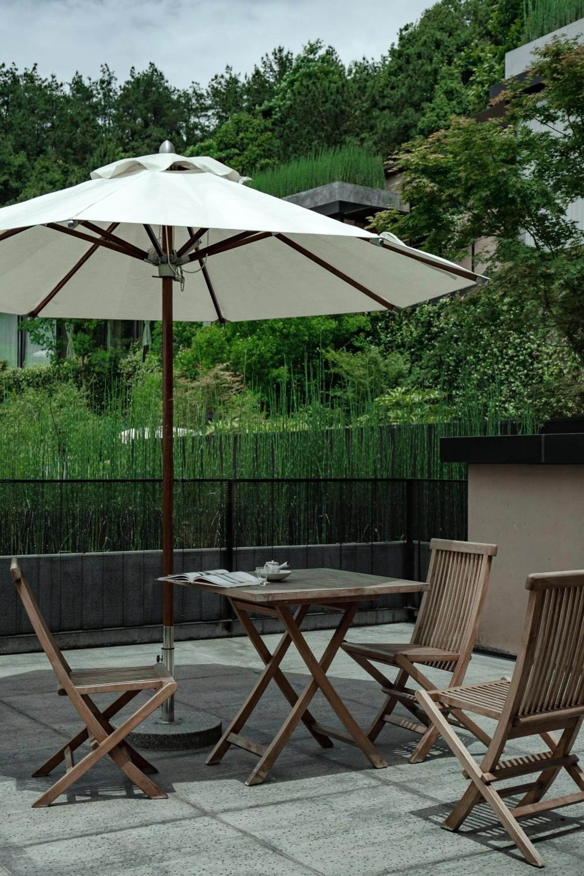 Inner courtyard view in Anji ke gamer wild luxury Resort villa