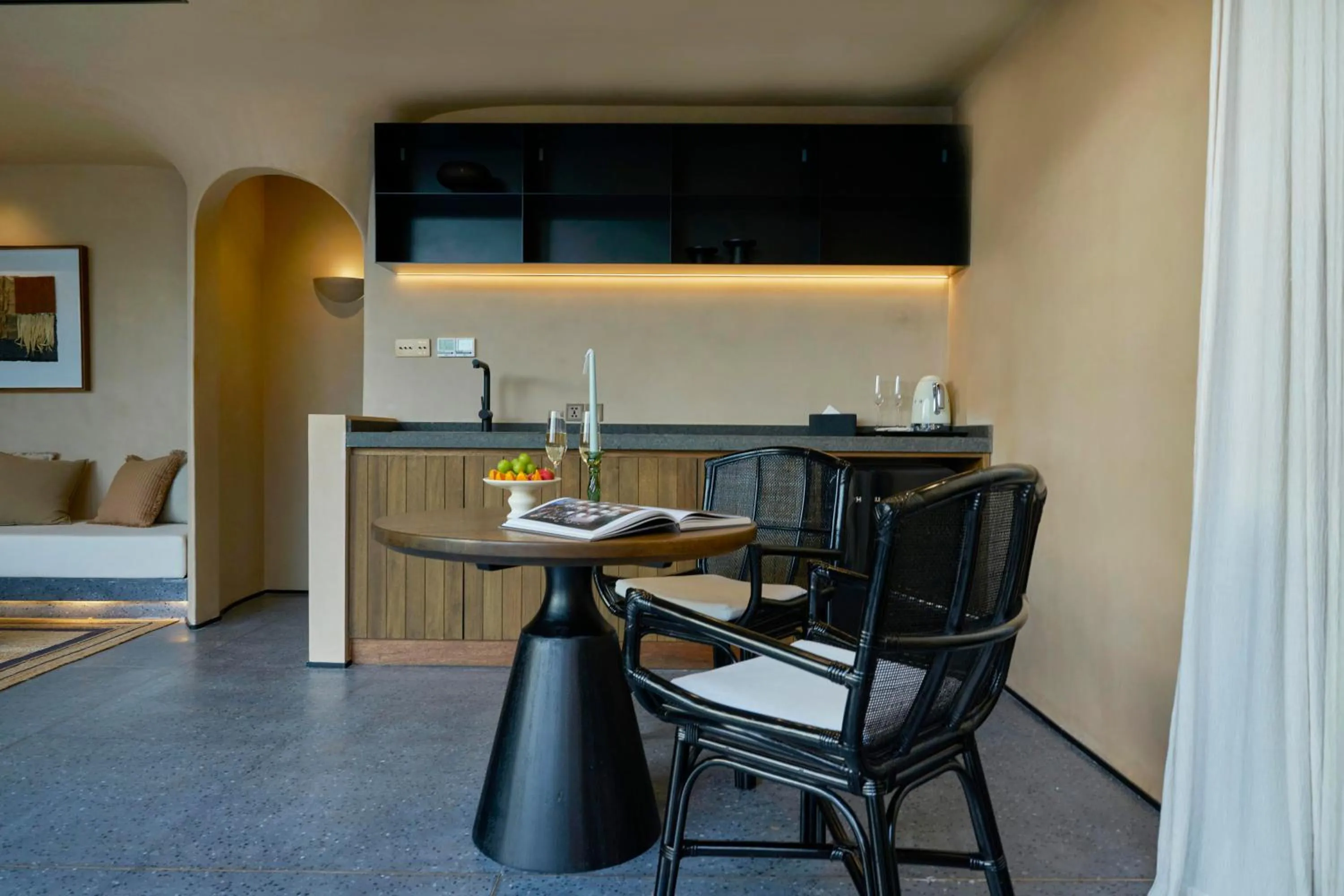 Dining area in Anji ke gamer wild luxury Resort villa