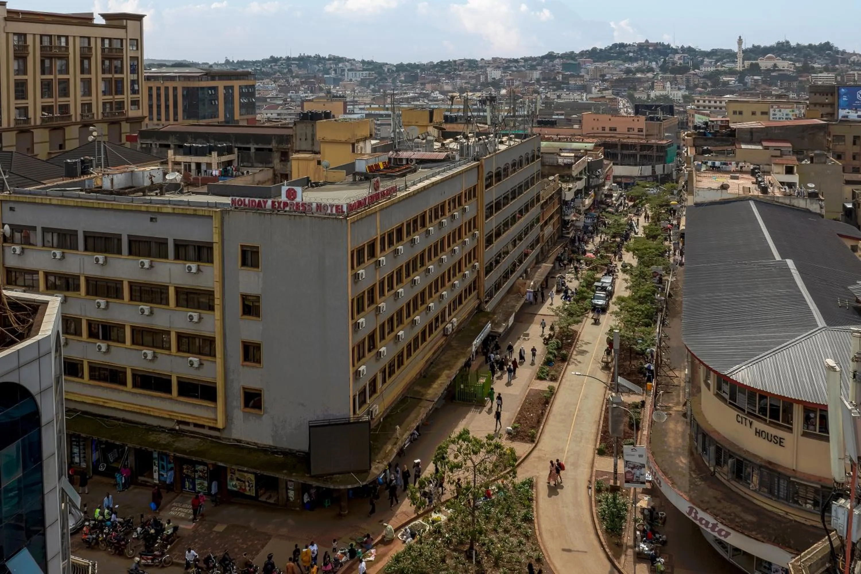 Property building in Holiday Express Hotel Kampala