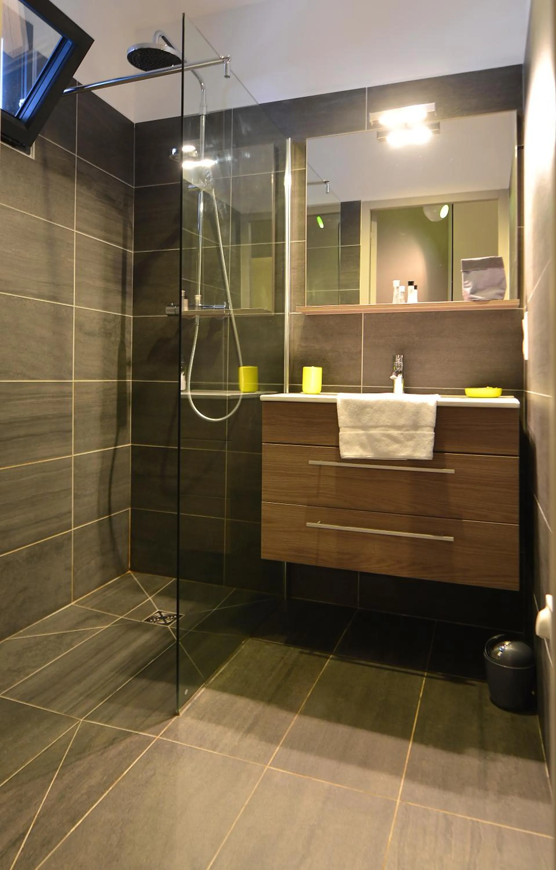 Bathroom in Les Terrasses Du Grand Large