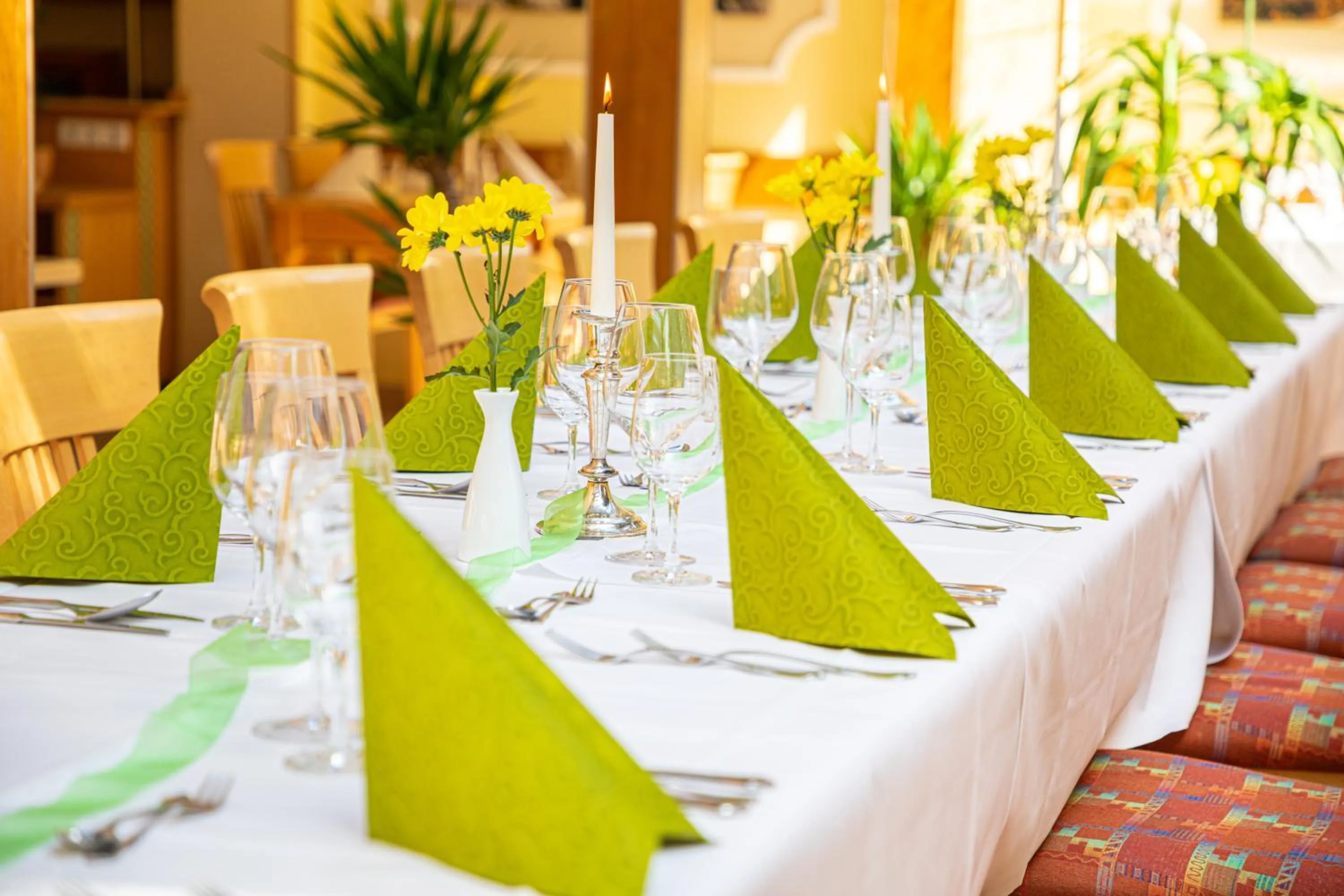 Restaurant/places to eat in Hotel Elbpromenade