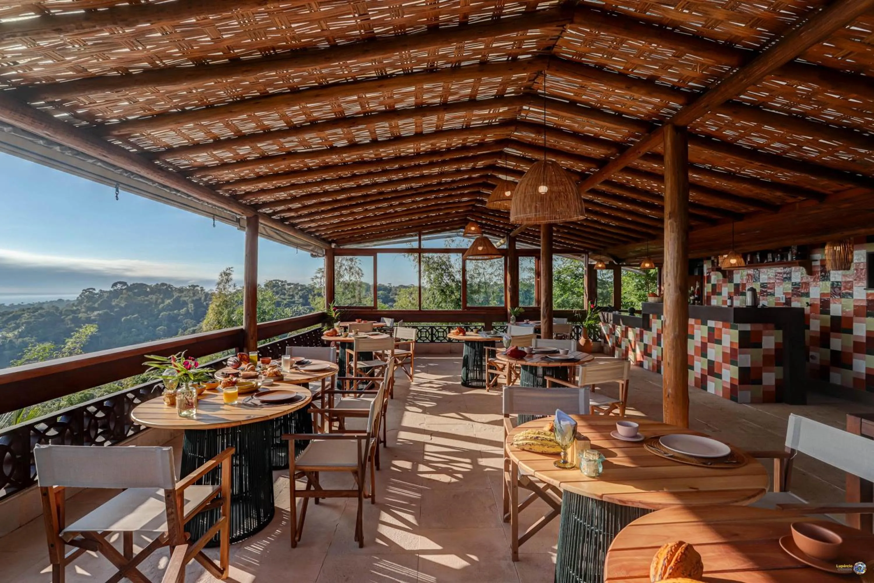 Restaurant/places to eat in Chocolate Hotel