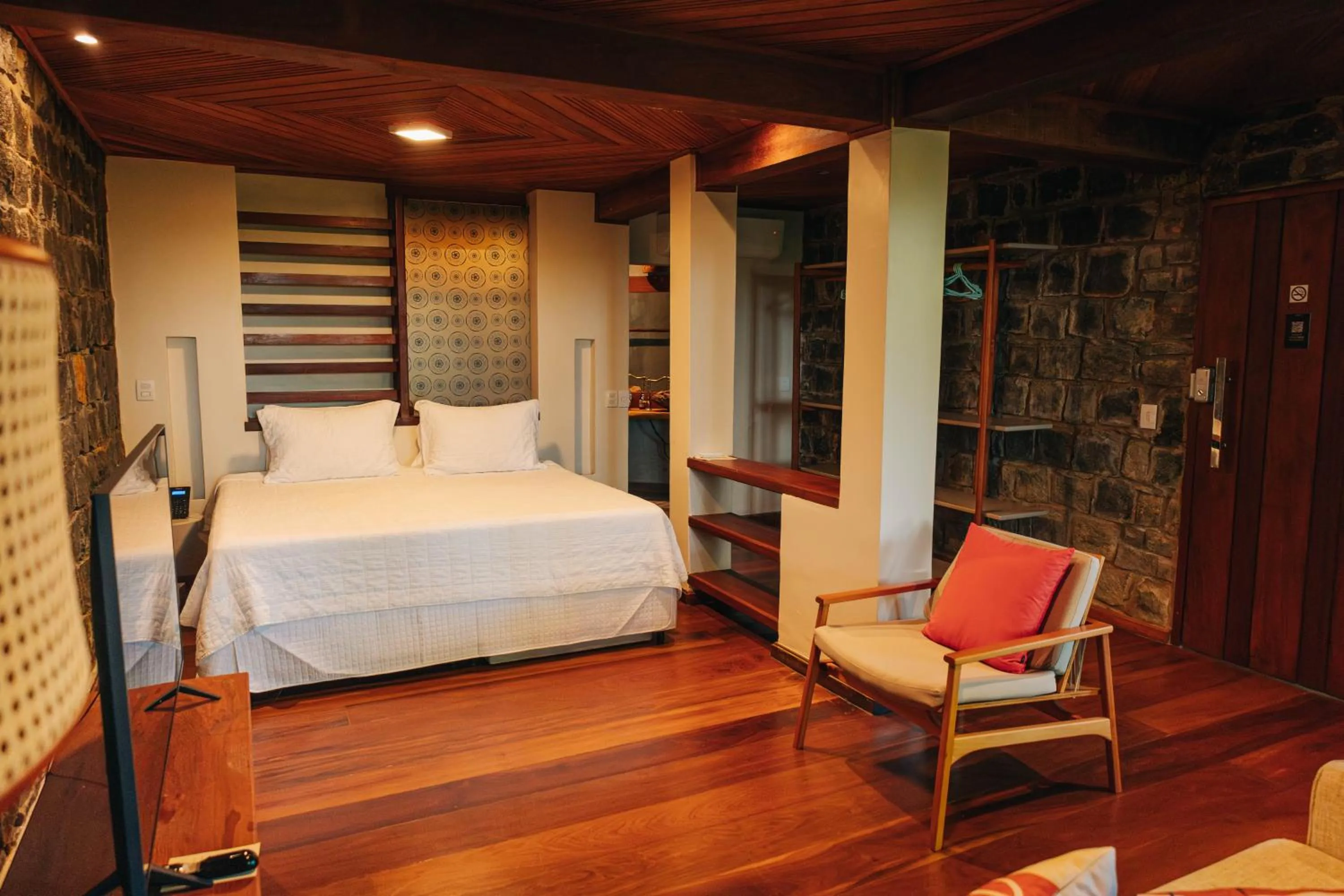 Bedroom, Bed in Chocolate Hotel