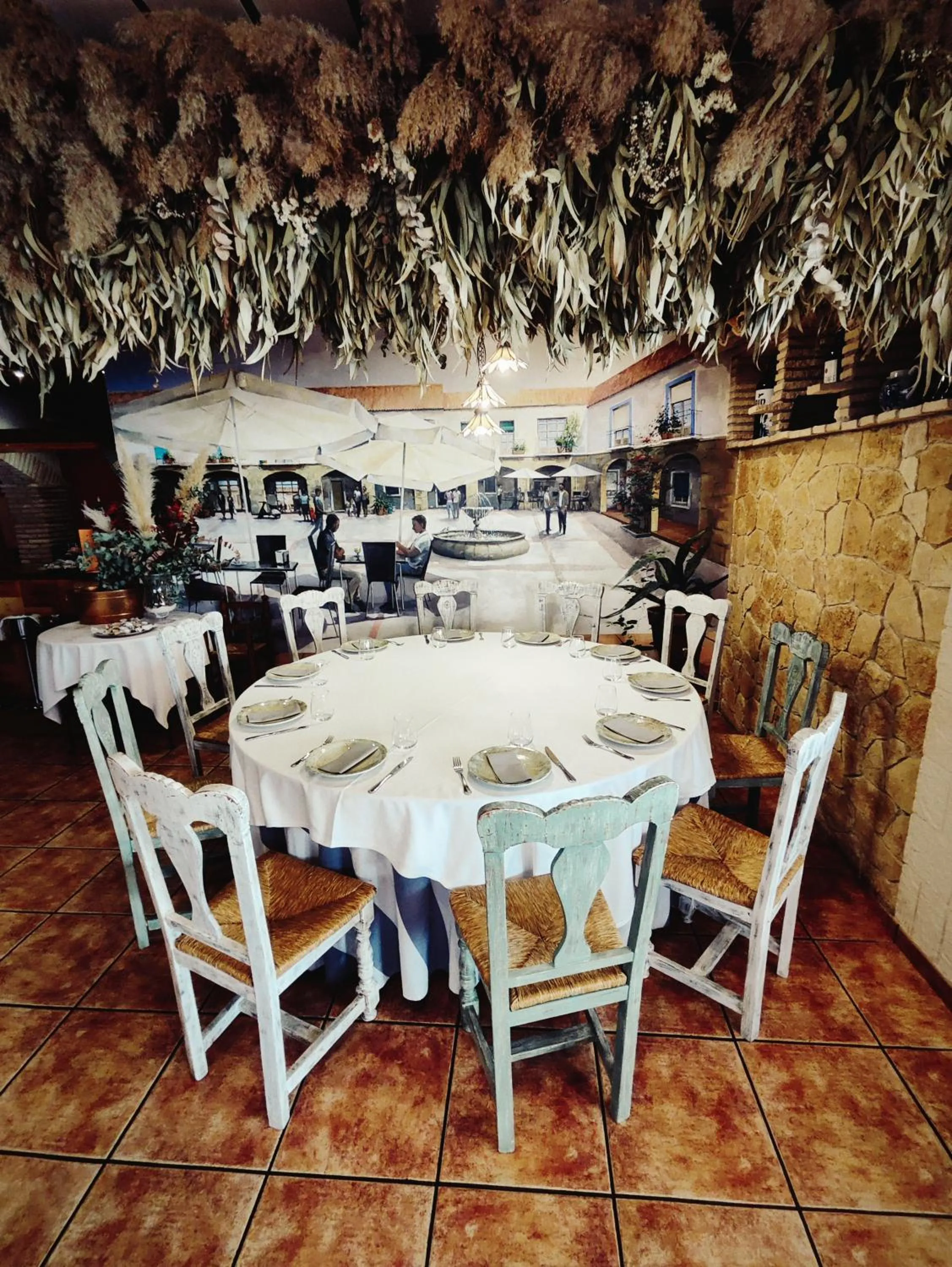 Restaurant/places to eat in Hostal La Posada