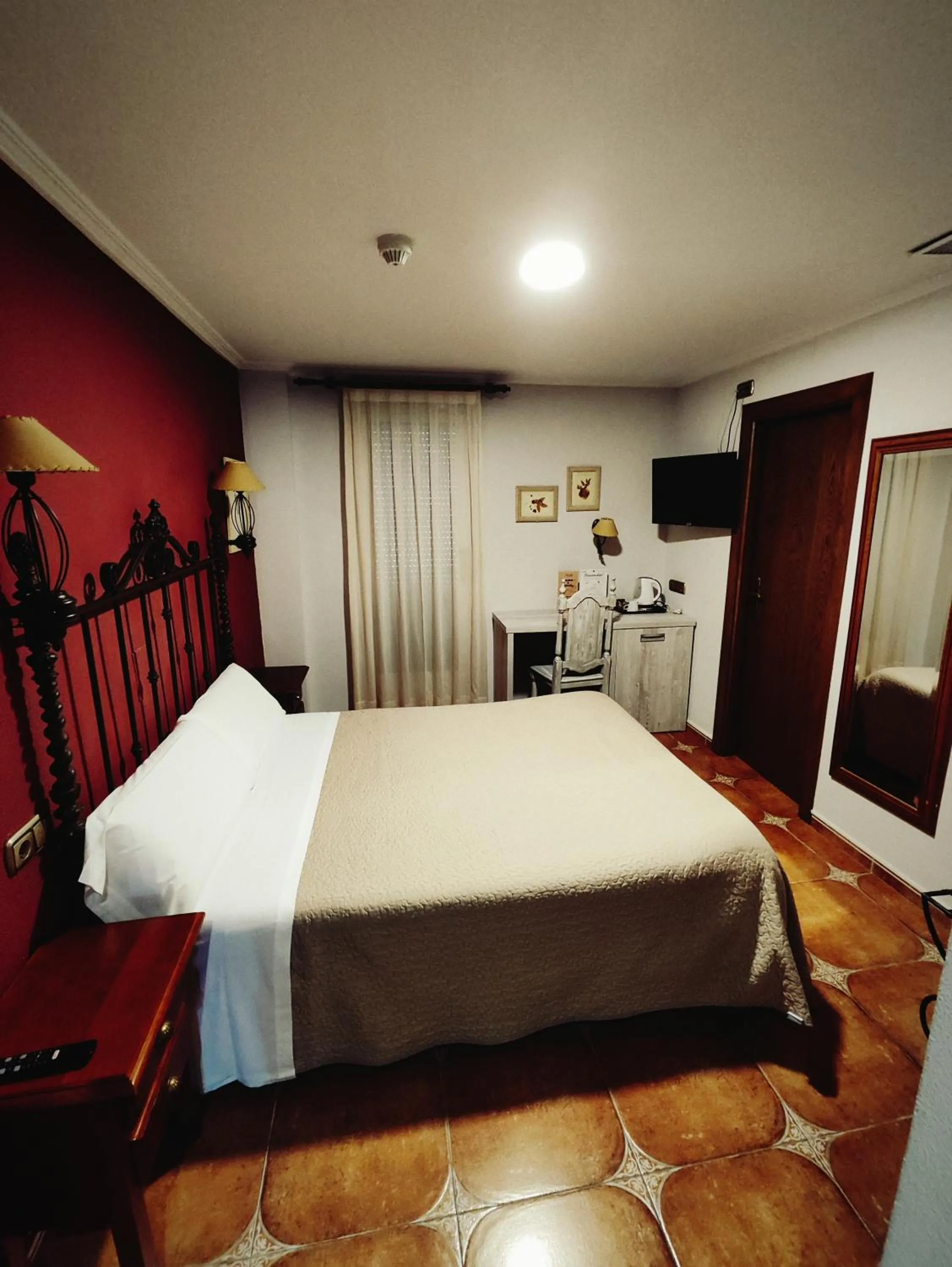 Bedroom, Bed in Hostal La Posada