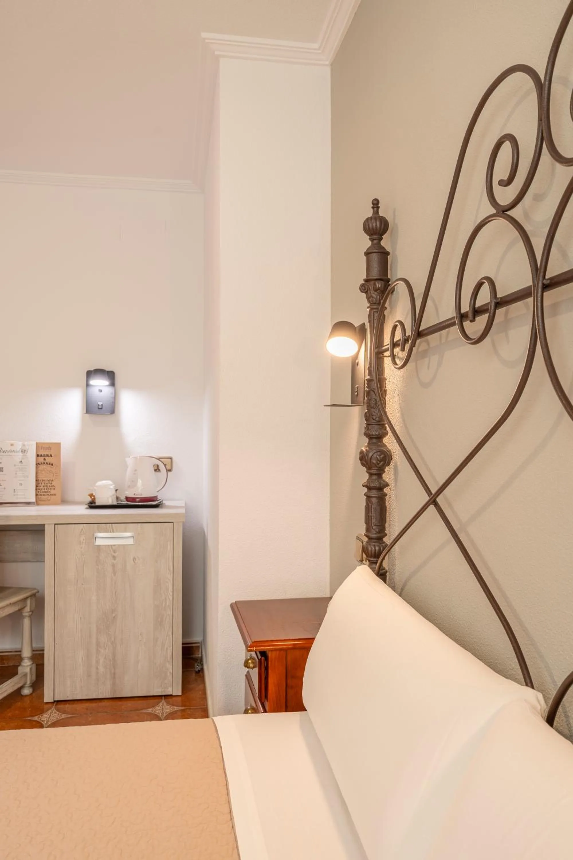 Bed in Hostal La Posada