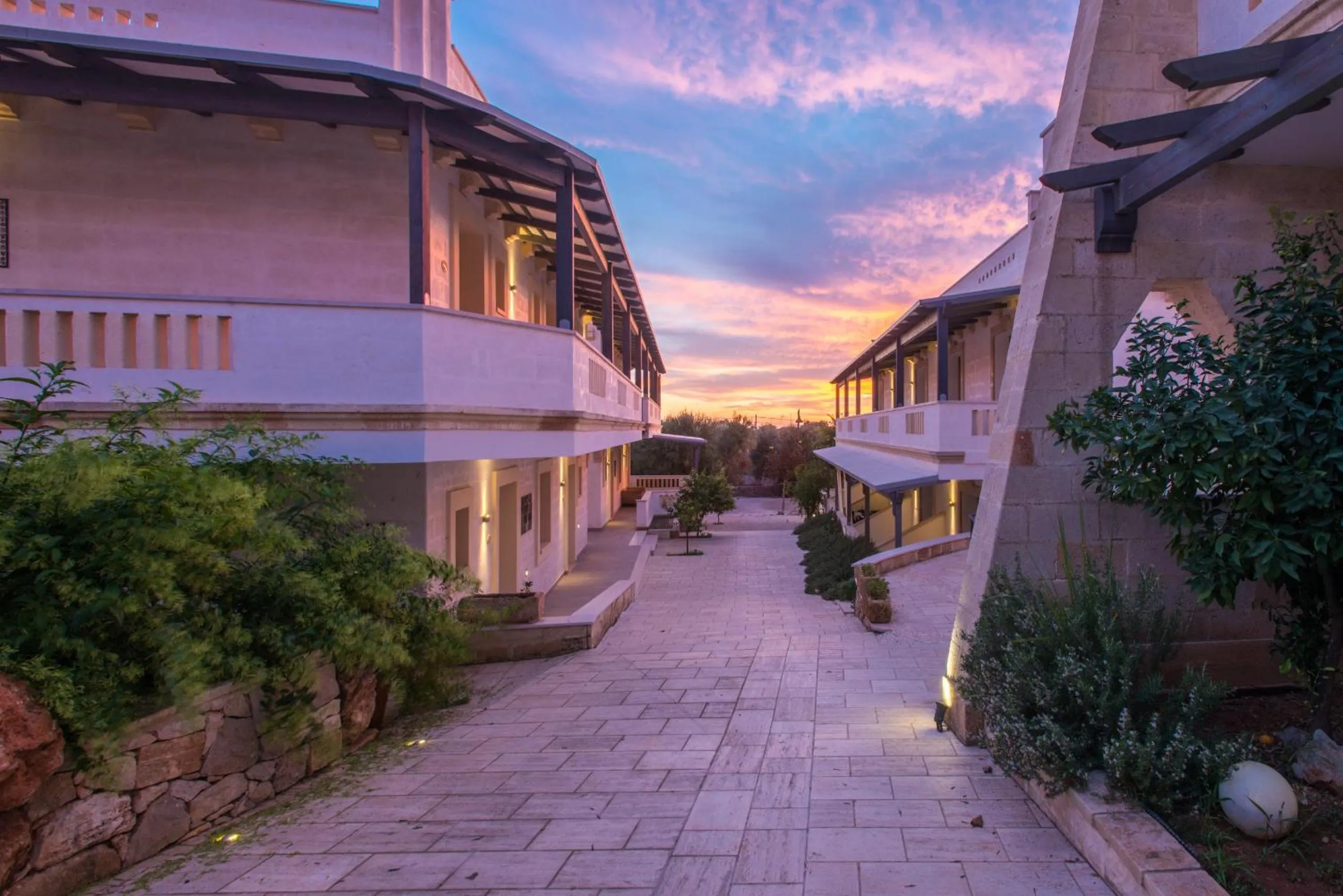 Sunset in Eden Resort Country