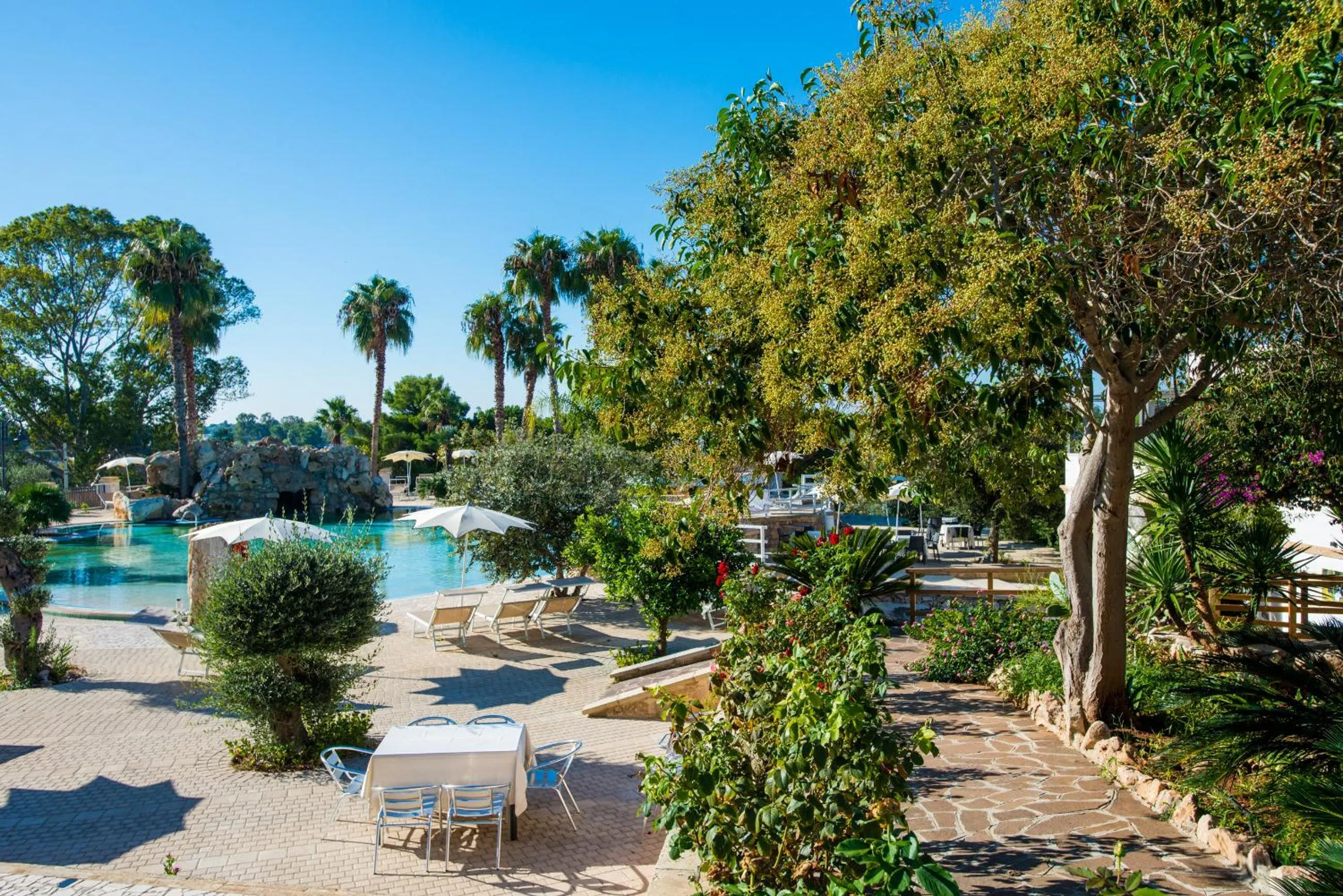 Swimming pool in Eden Resort Country