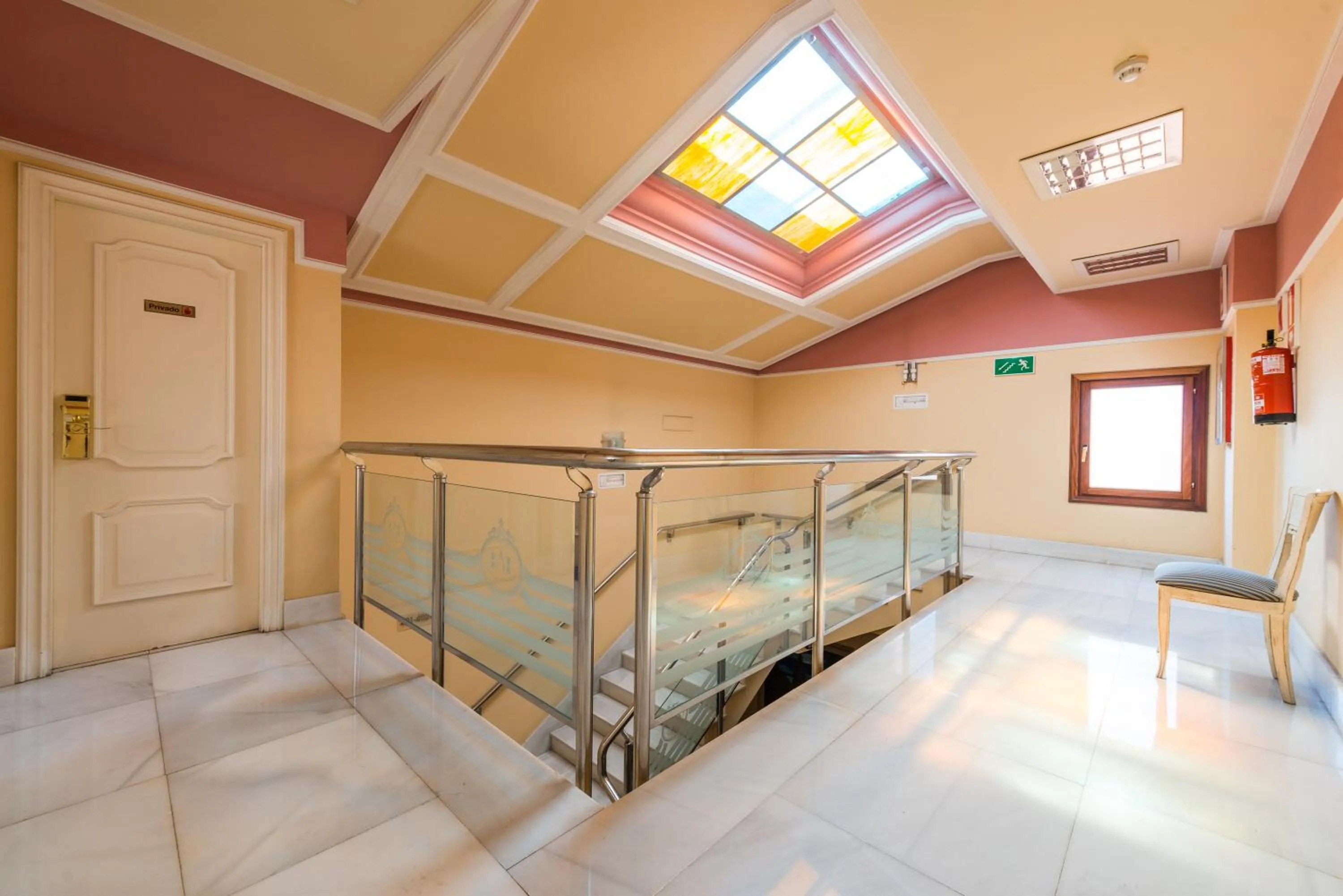 Area and facilities, Bed in Hospedium Hotel Sky Blu Sondika