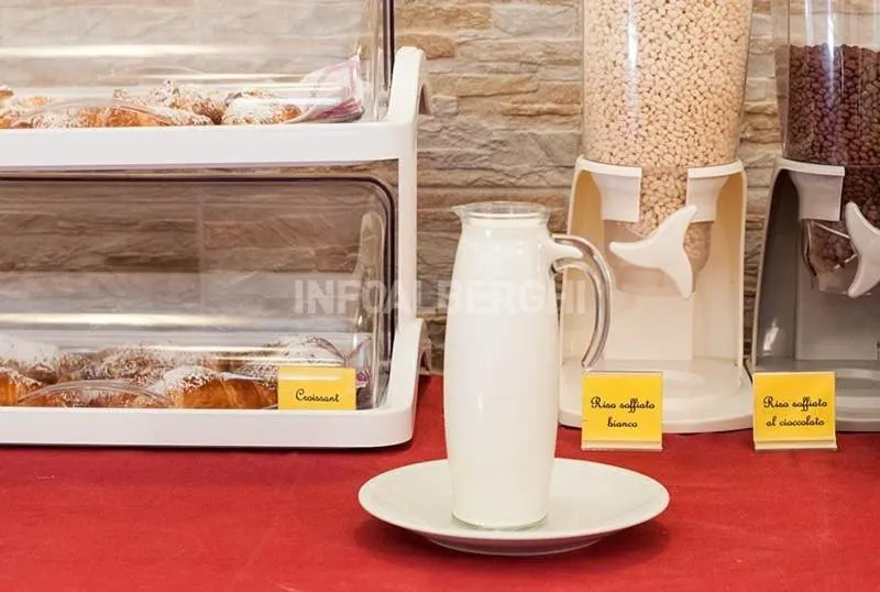 Food and drinks in Hotel La Pergola