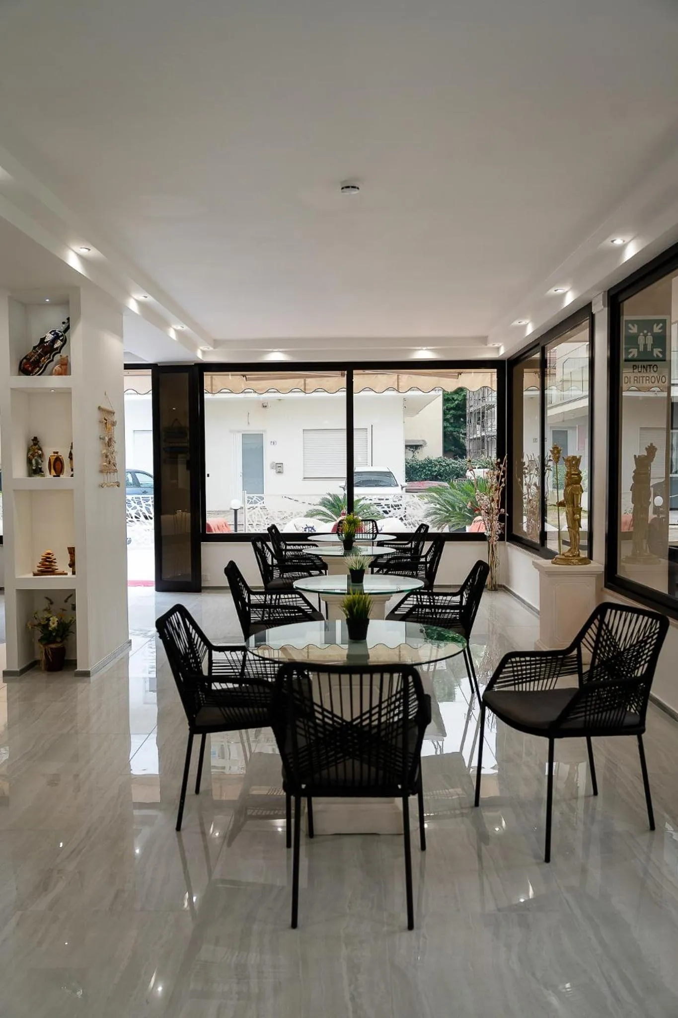 Seating area in Hotel La Pergola