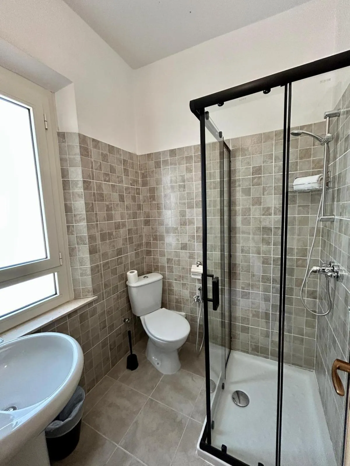 Shower in Hotel La Pergola