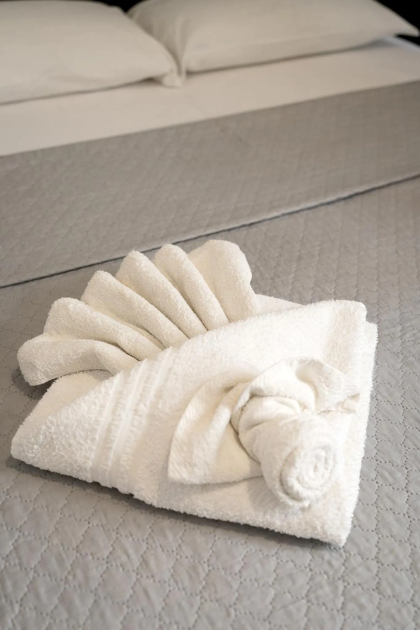 Decorative detail, Bed in Hotel La Pergola