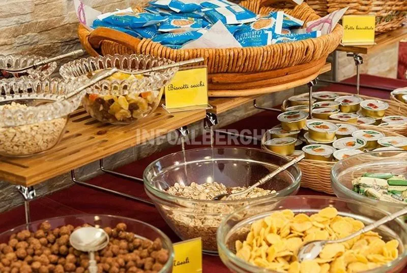 Buffet breakfast in Hotel La Pergola