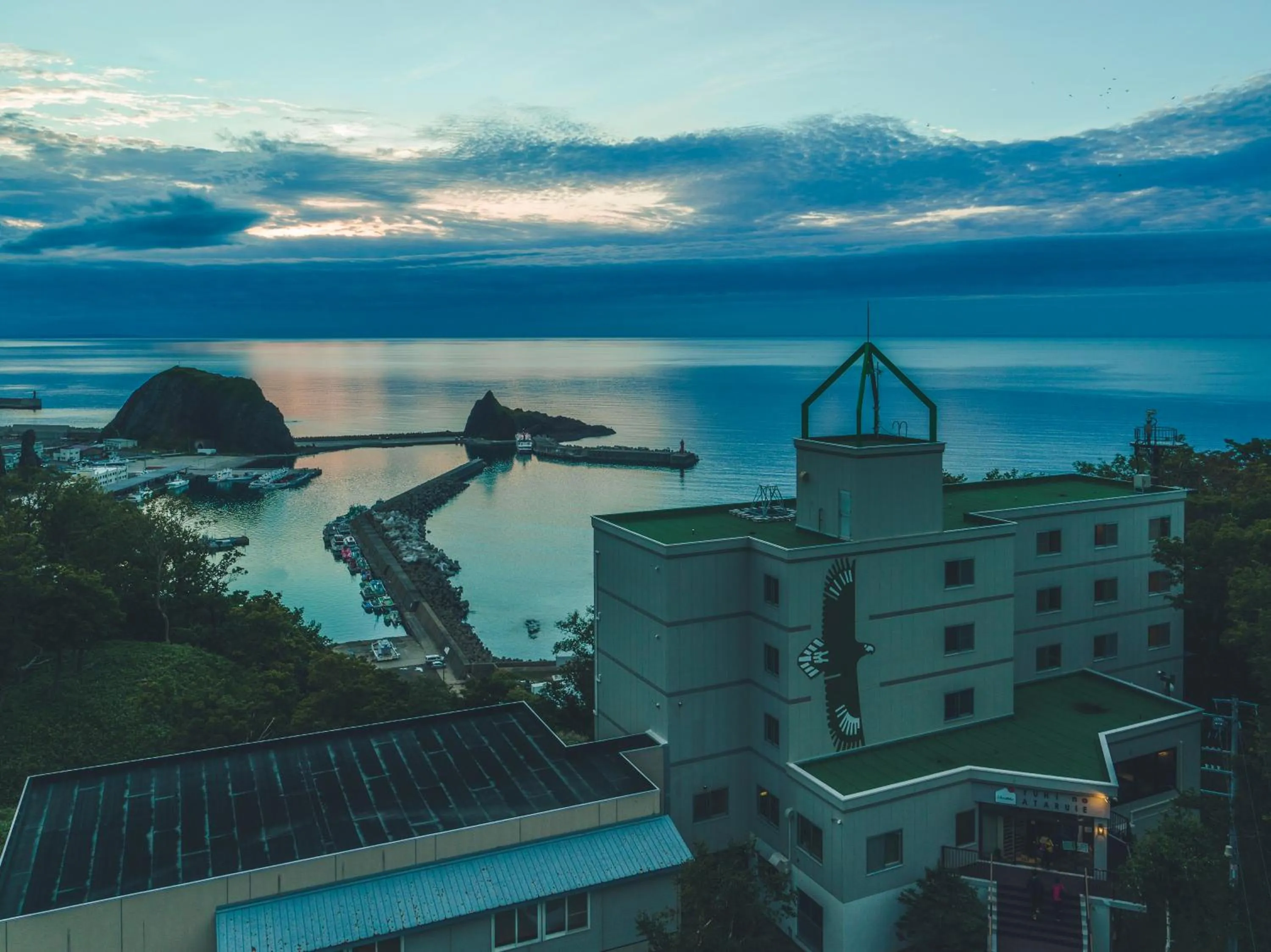 Property building in Shiretoko Yuhi No Ataruie Onsen Hostel