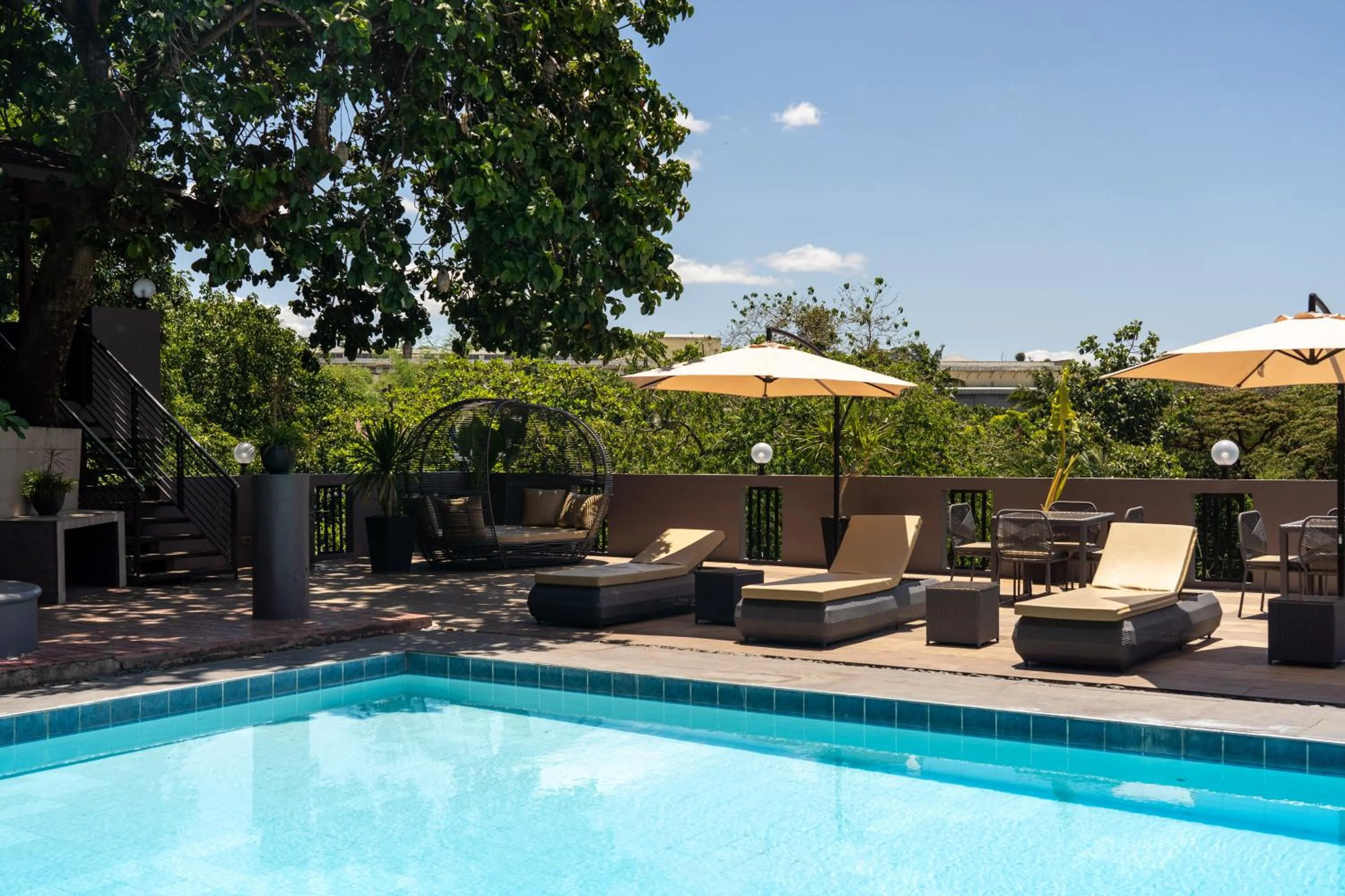 Swimming pool in Altaroca Mountain Resort Antipolo