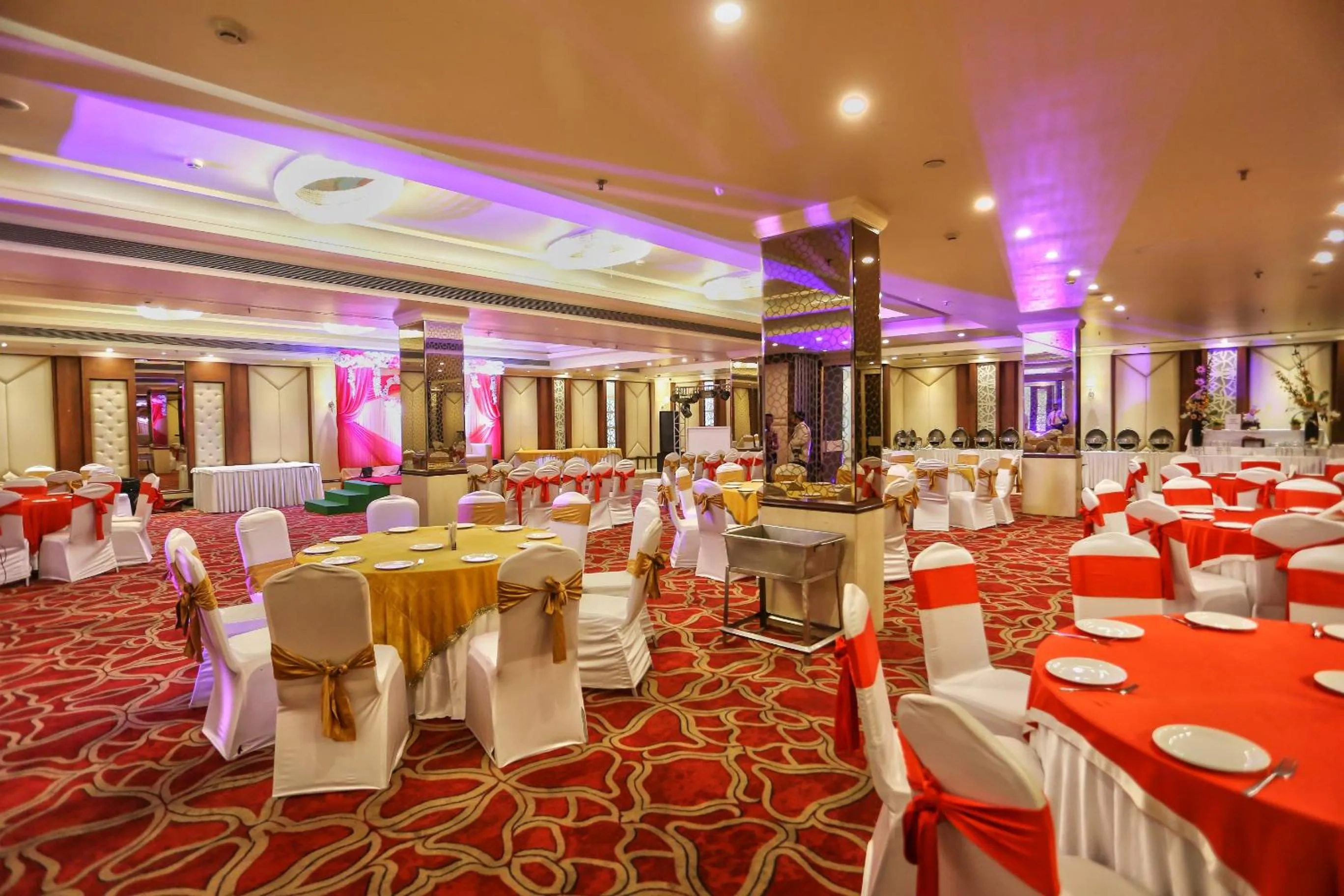 Banquet/Function facilities in Sarovar Portico- Jalandhar