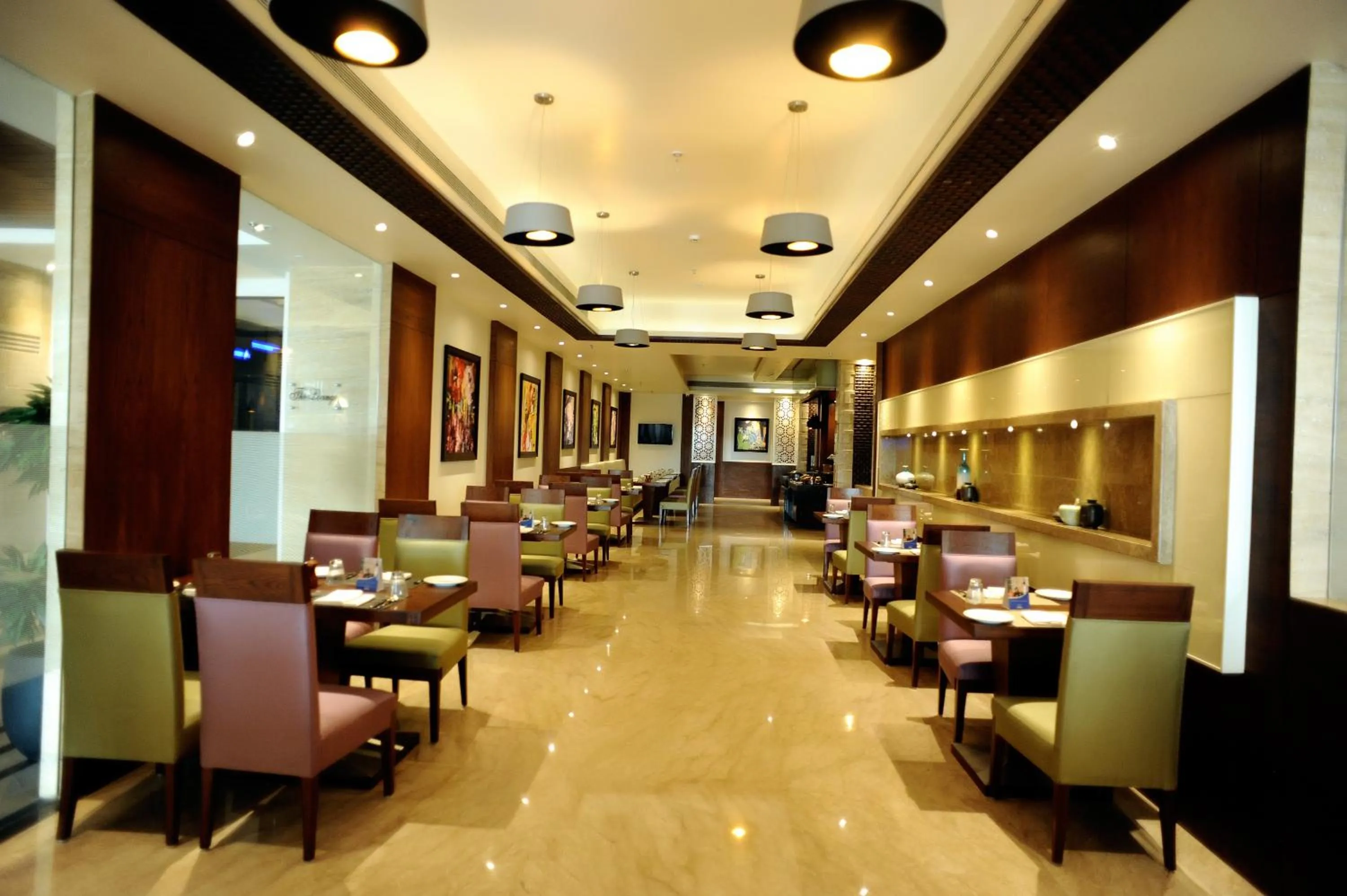 Restaurant/places to eat in Sarovar Portico- Jalandhar