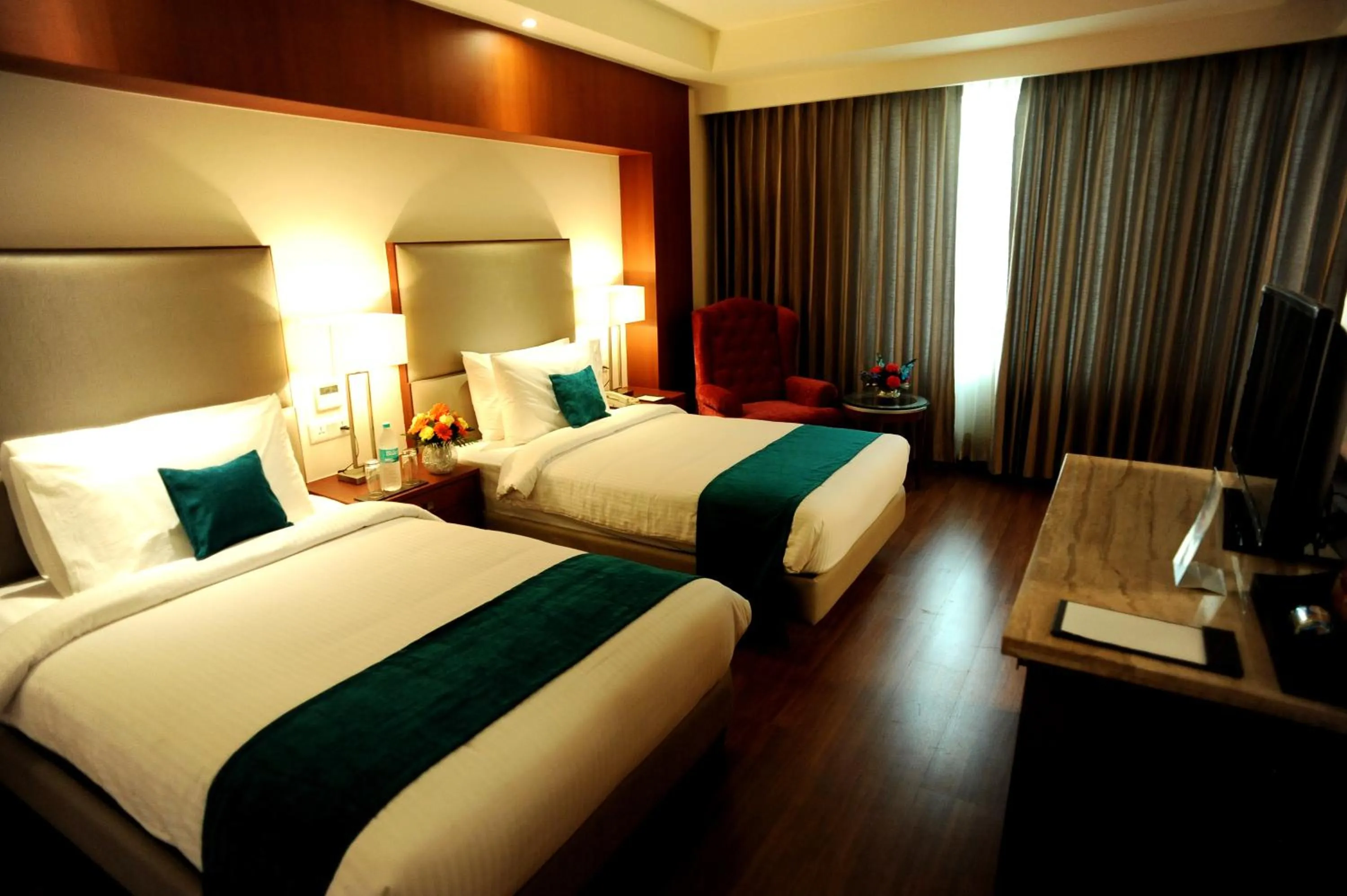Bedroom, Bed in Sarovar Portico- Jalandhar
