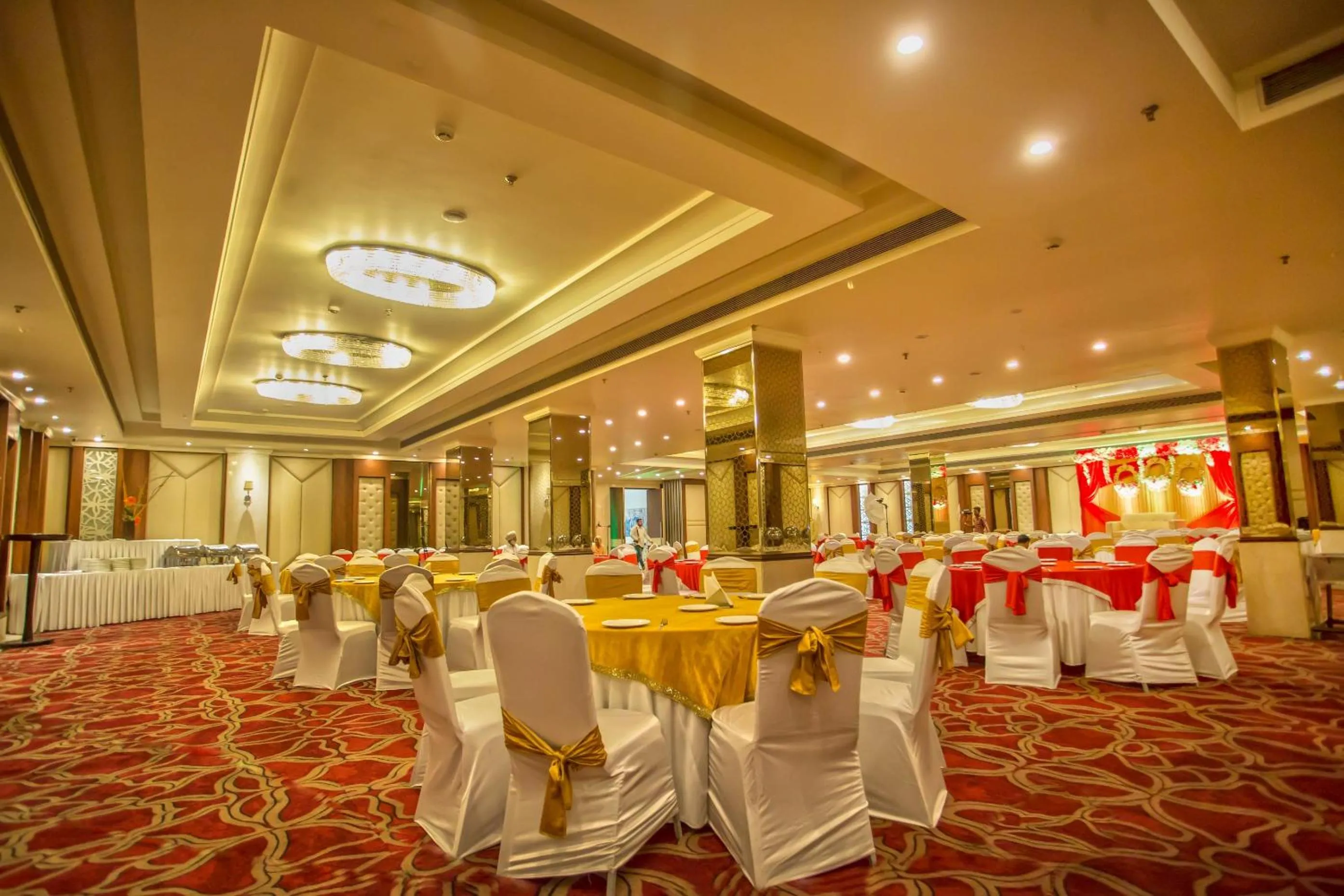 Banquet/Function facilities in Sarovar Portico- Jalandhar