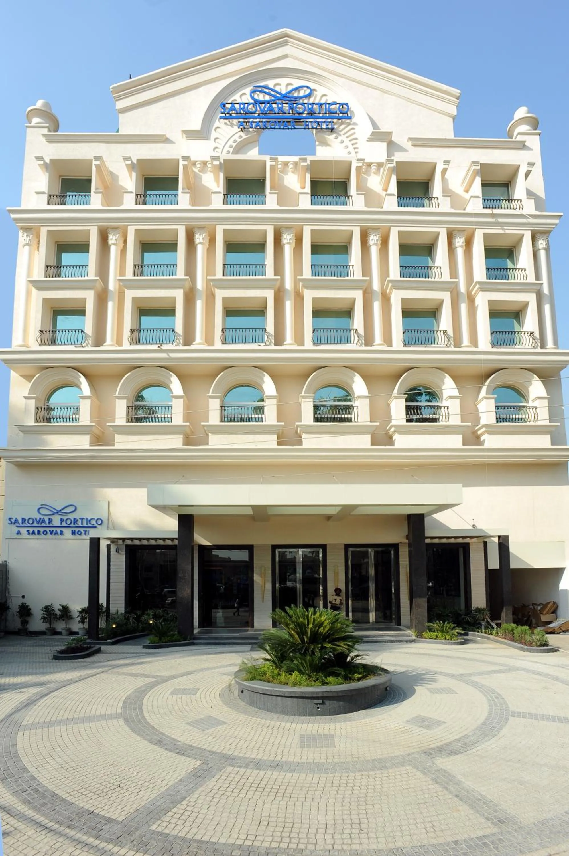 Facade/entrance in Sarovar Portico- Jalandhar