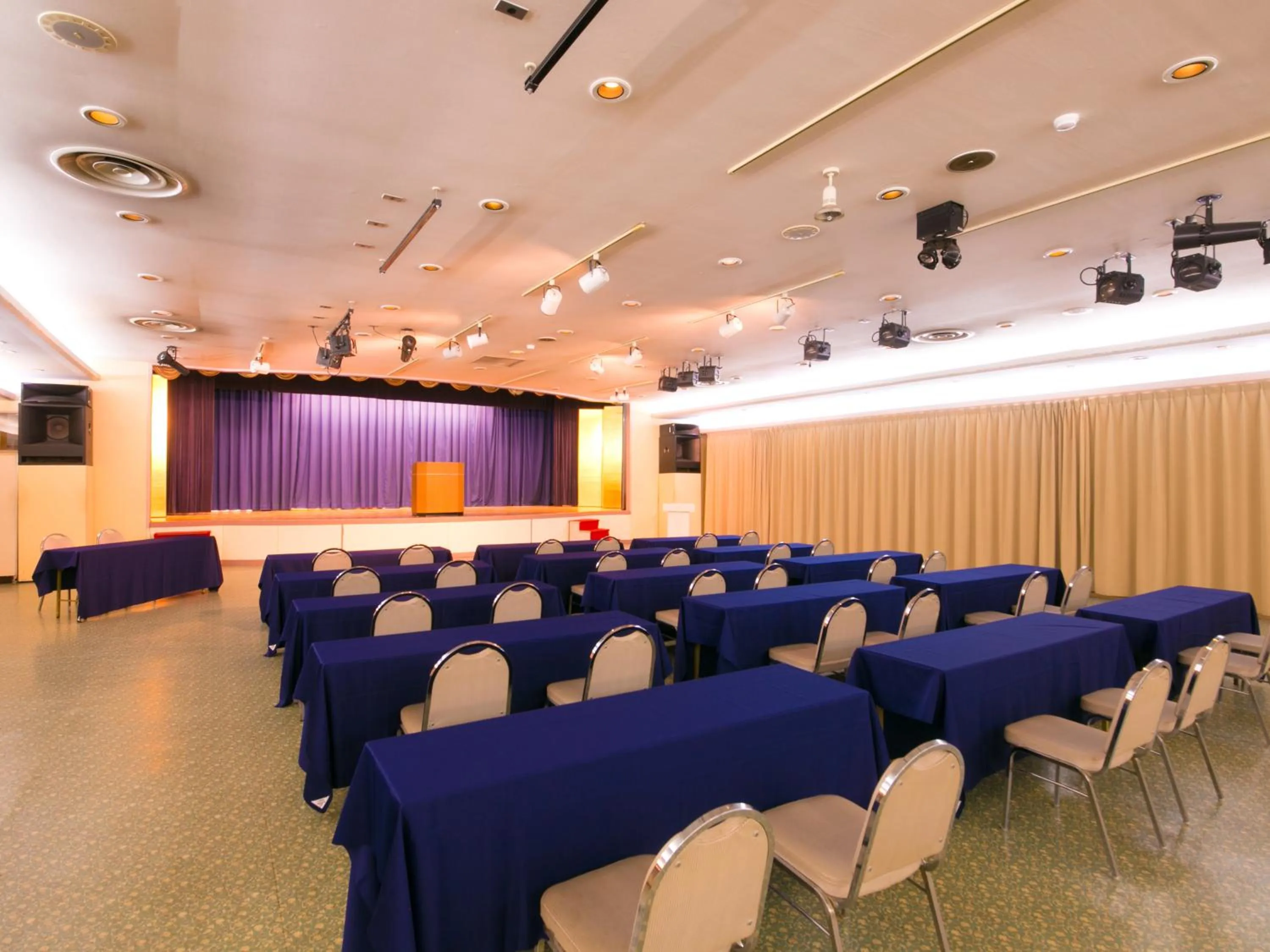 Banquet/Function facilities in hotel miura kaen
