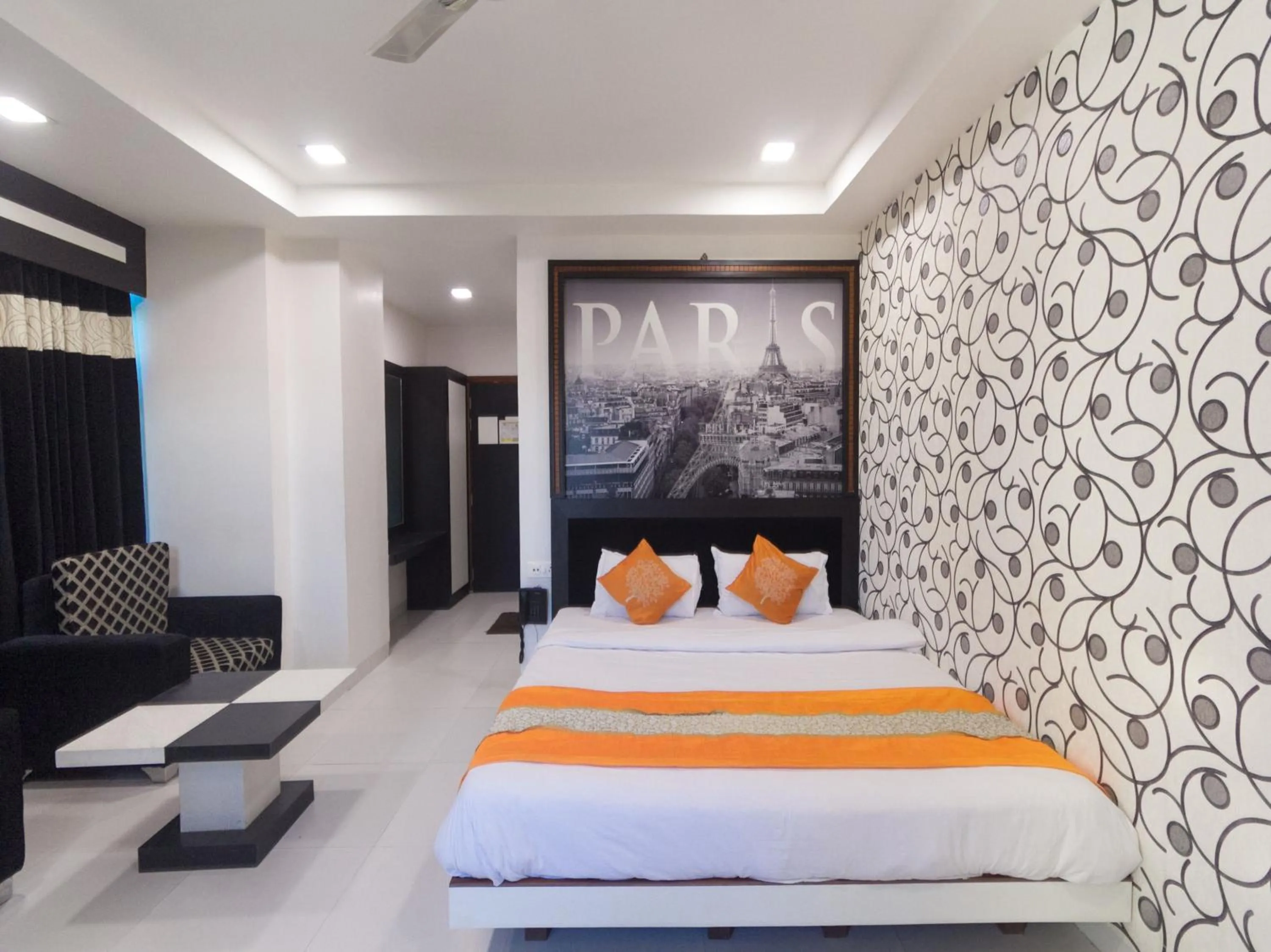 Bedroom, Bed in Hotel Rituraj