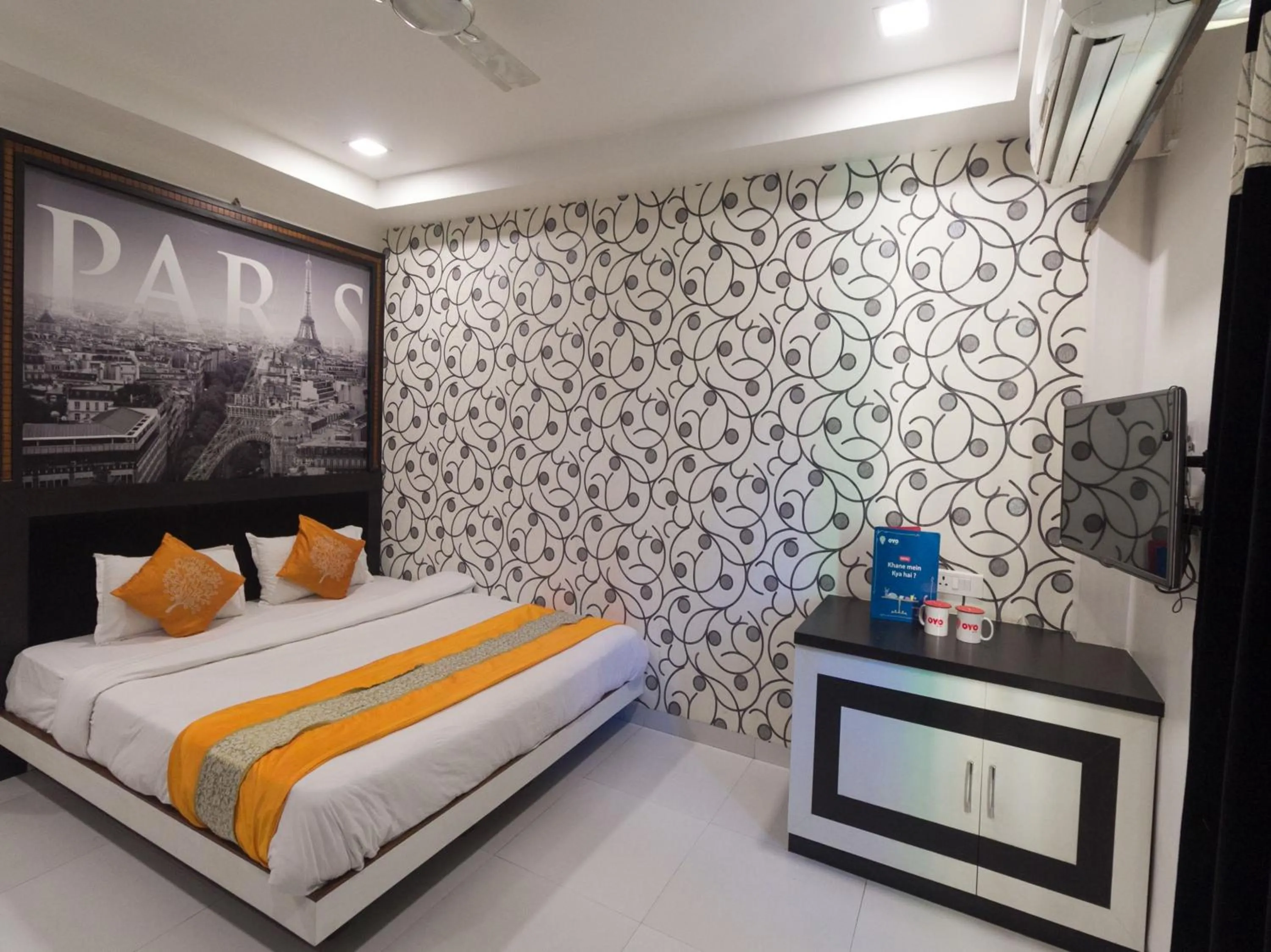 Bedroom, Bed in Hotel Rituraj