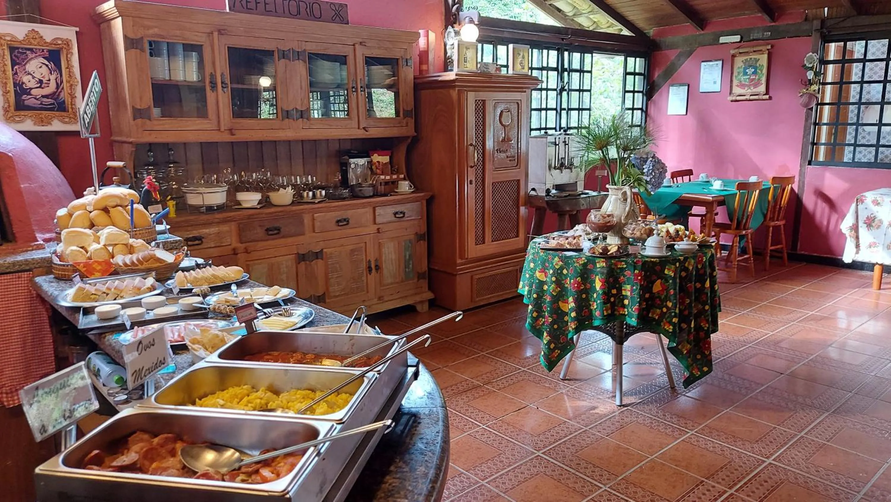 Breakfast in Pousada Lisieux