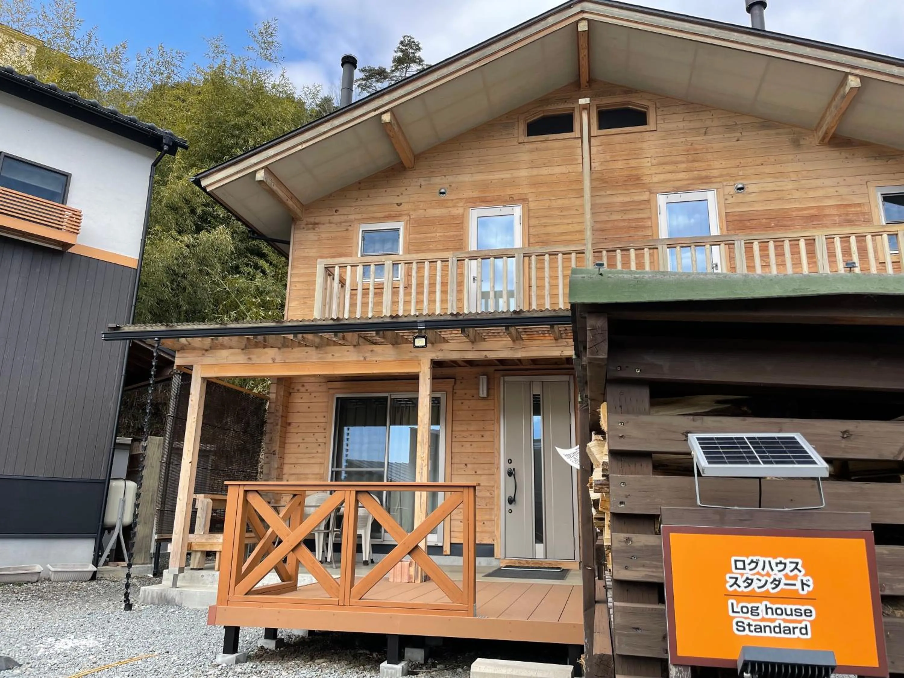 Property building in Villa Orange Cabin