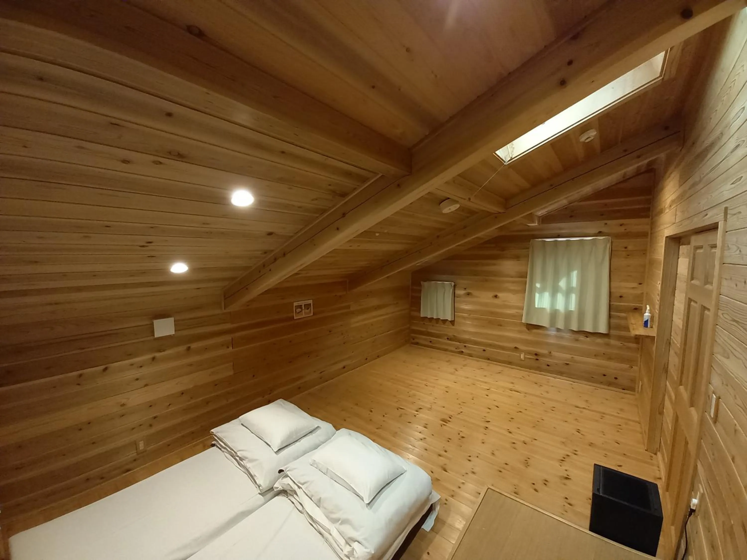 Bedroom, Bed in Villa Orange Cabin