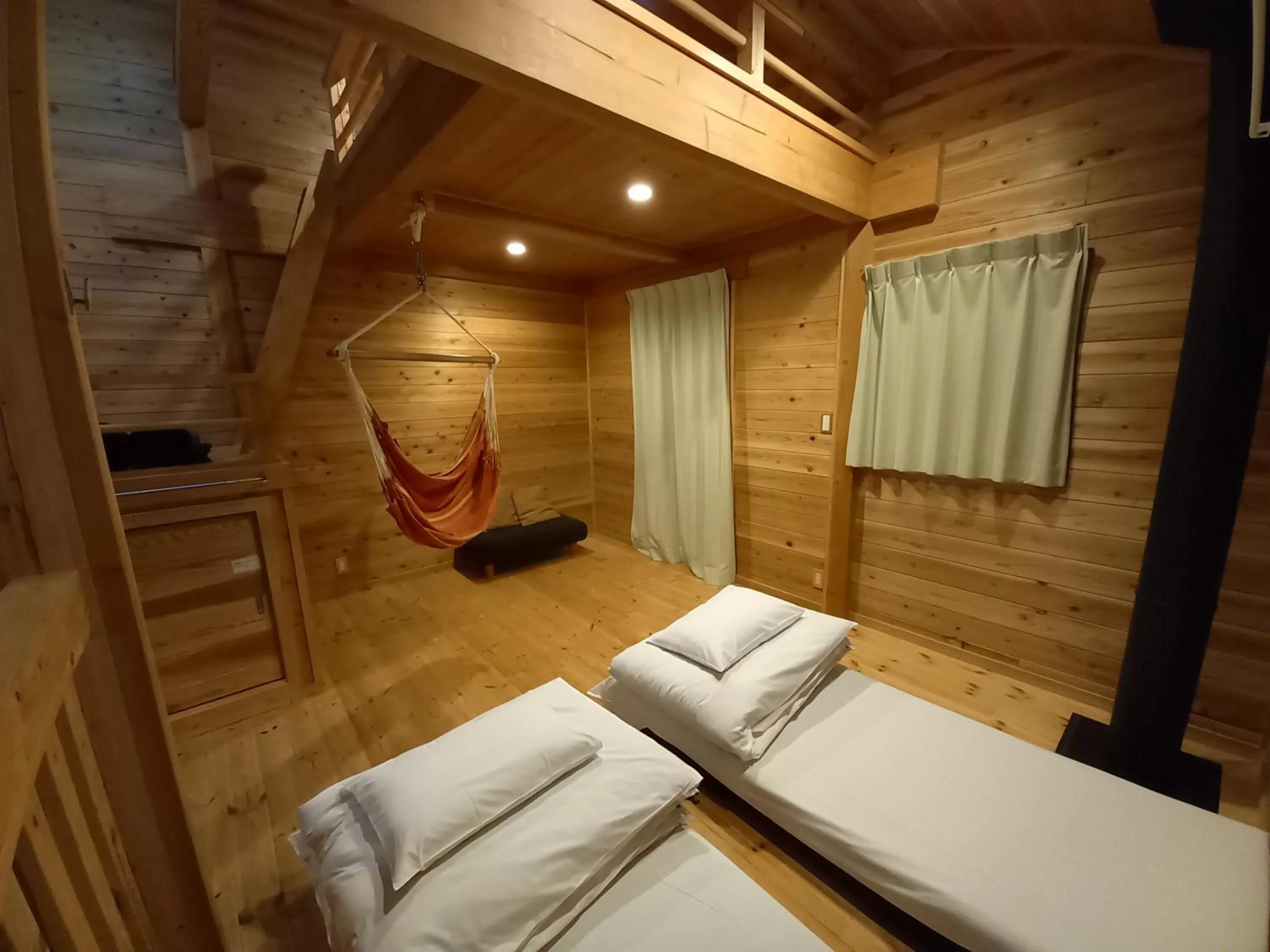 Photo of the whole room, Bed in Villa Orange Cabin
