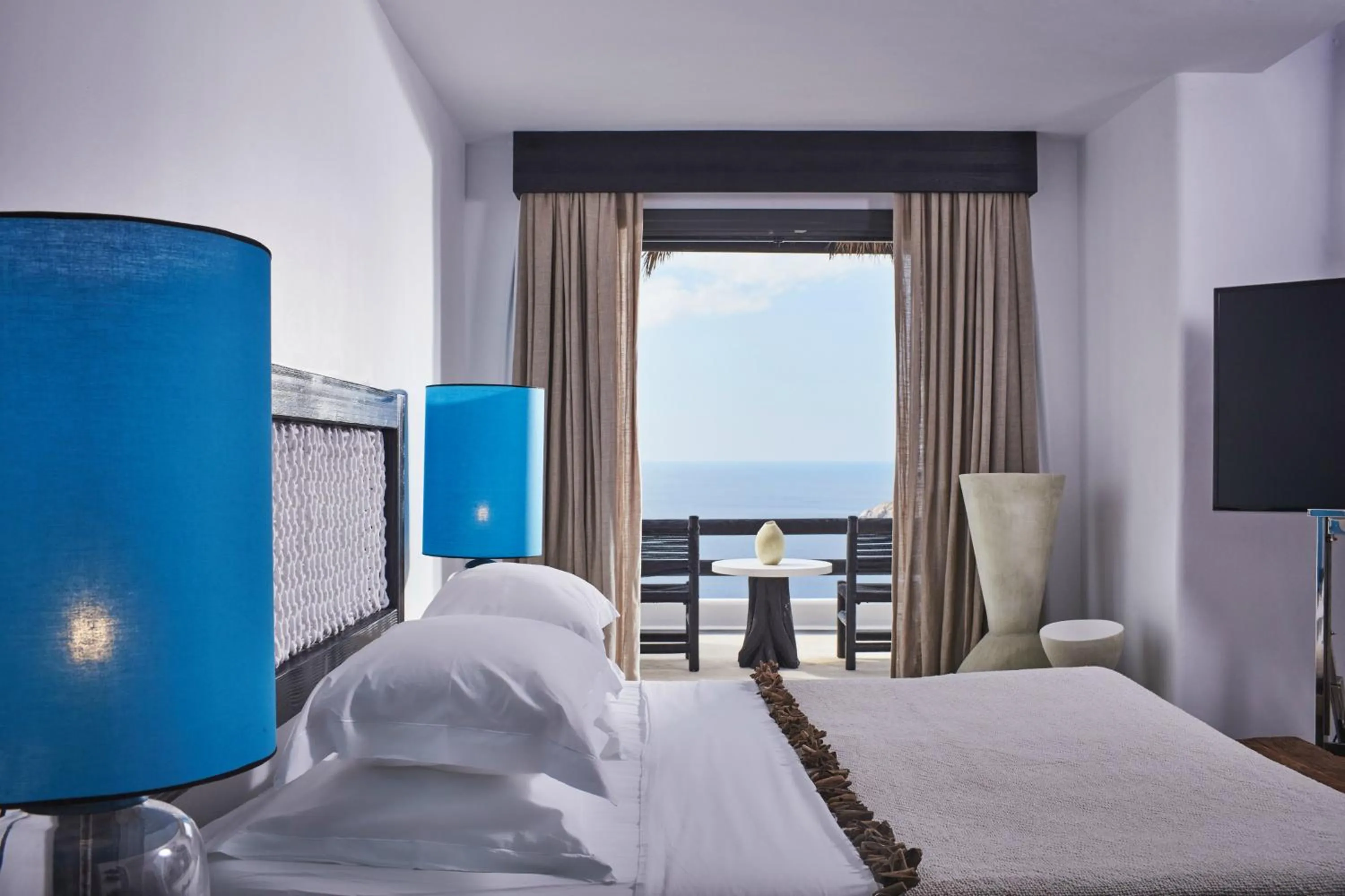 Bedroom, Bed in Myconian Utopia Relais & Chateaux