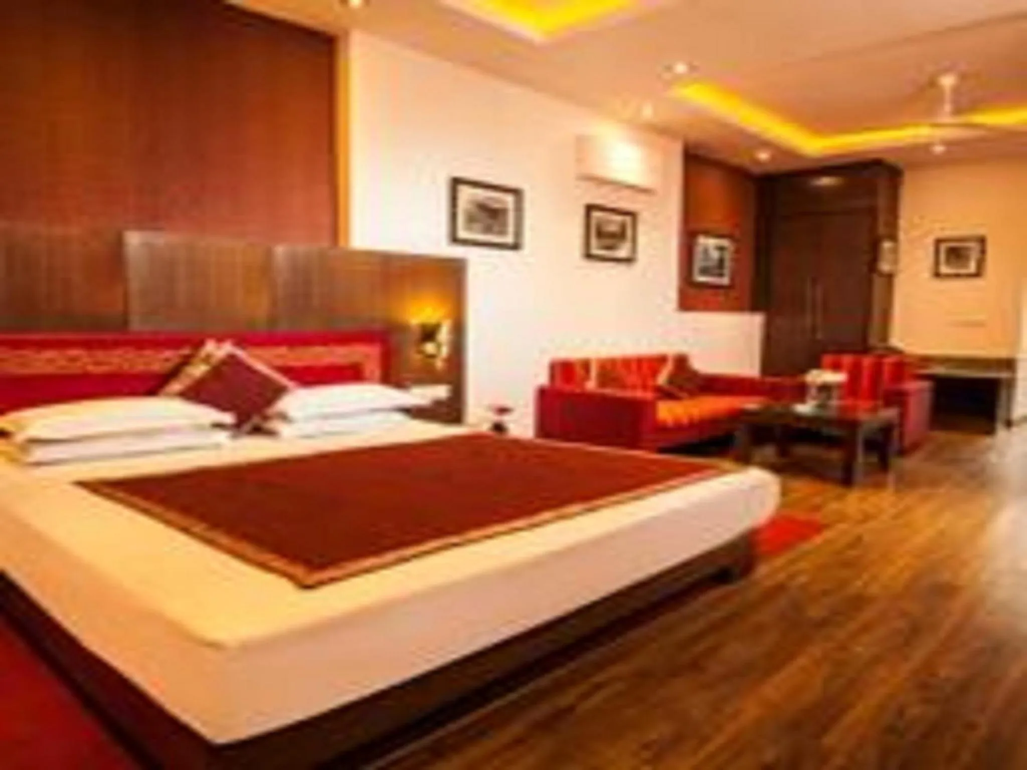 Bedroom, Bed in Flag House Resort