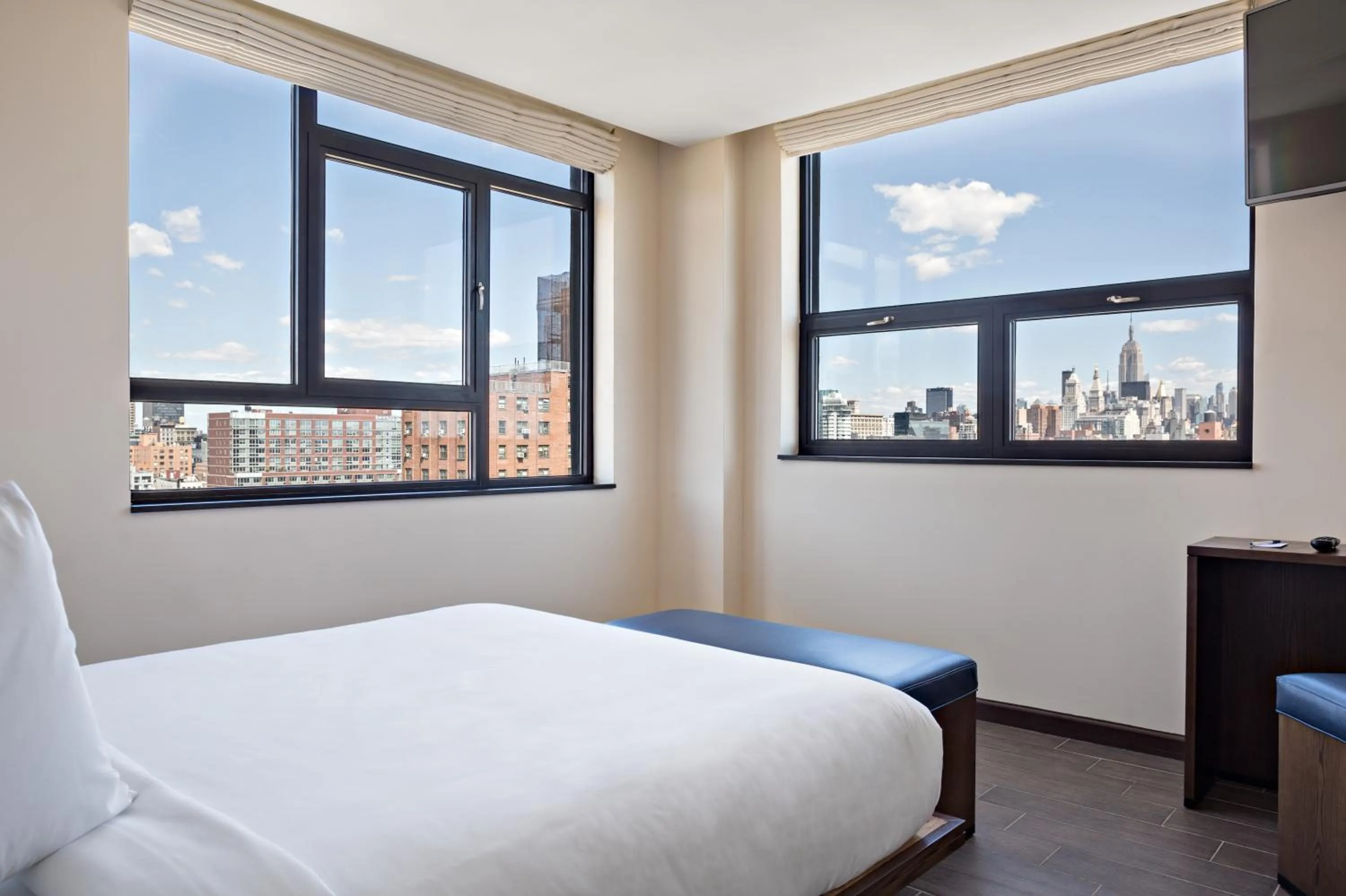 Bed in Orchard Street Hotel