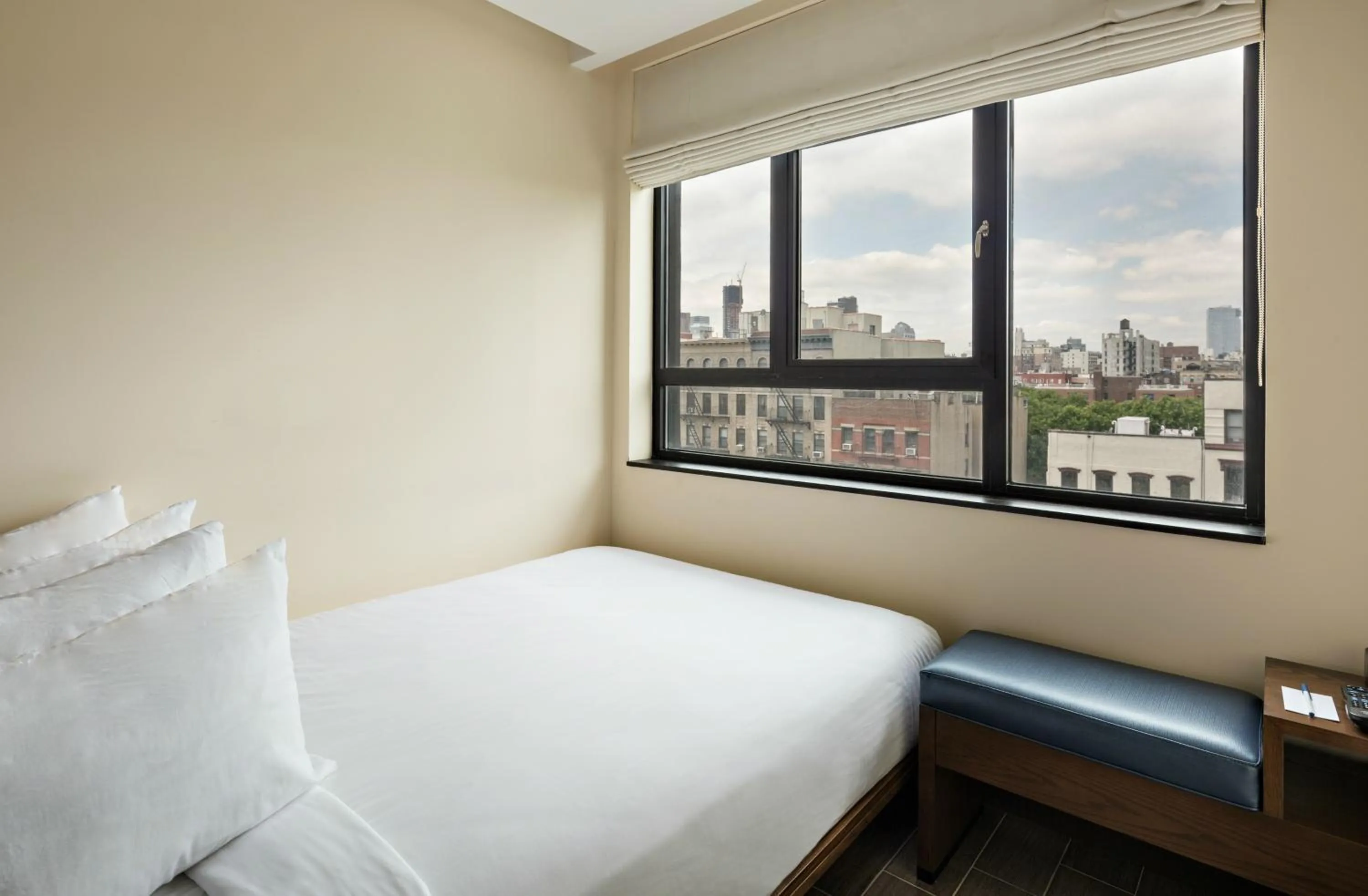 Bed in Orchard Street Hotel