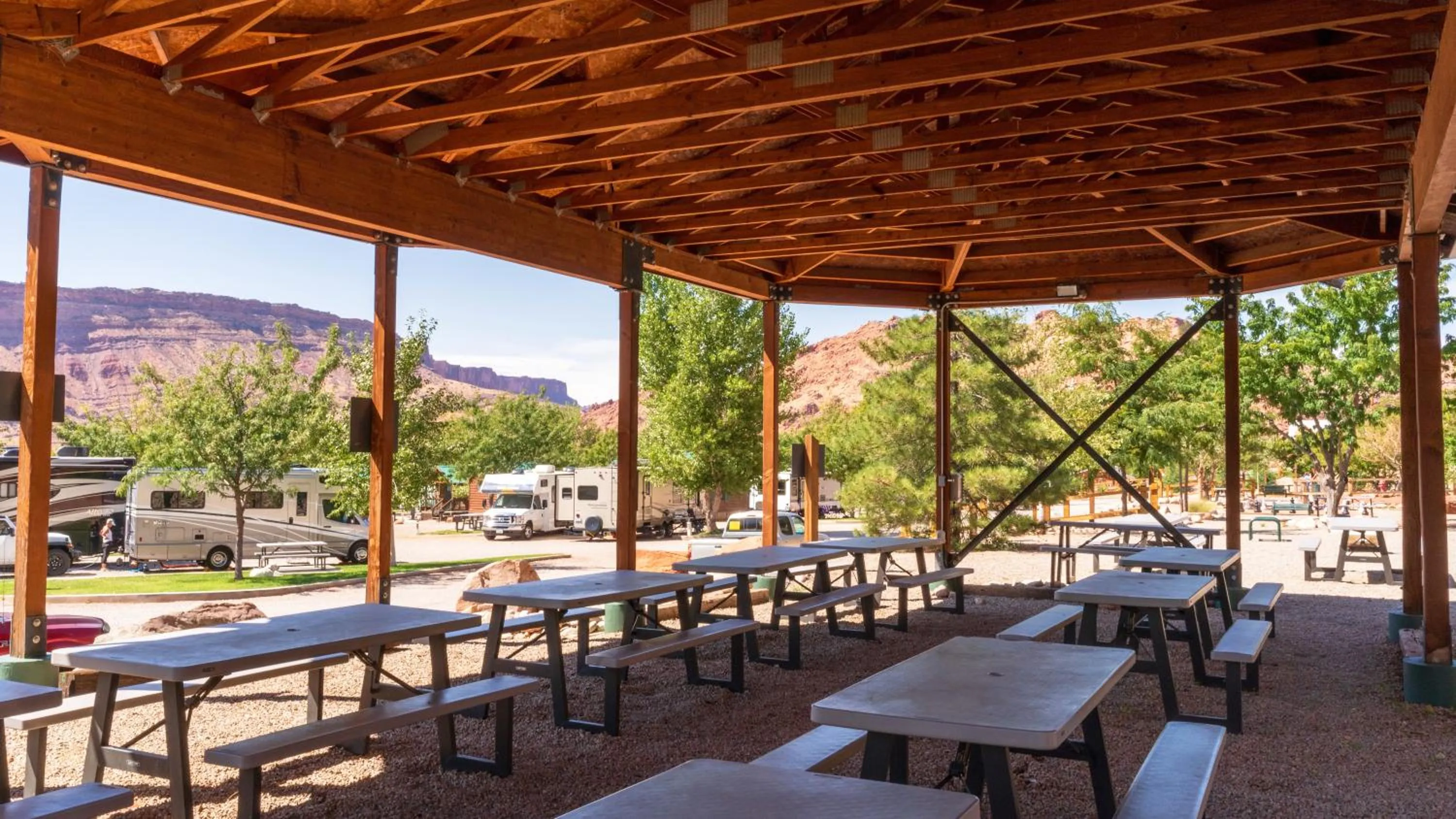 Patio in Sun Outdoors Arches Gateway