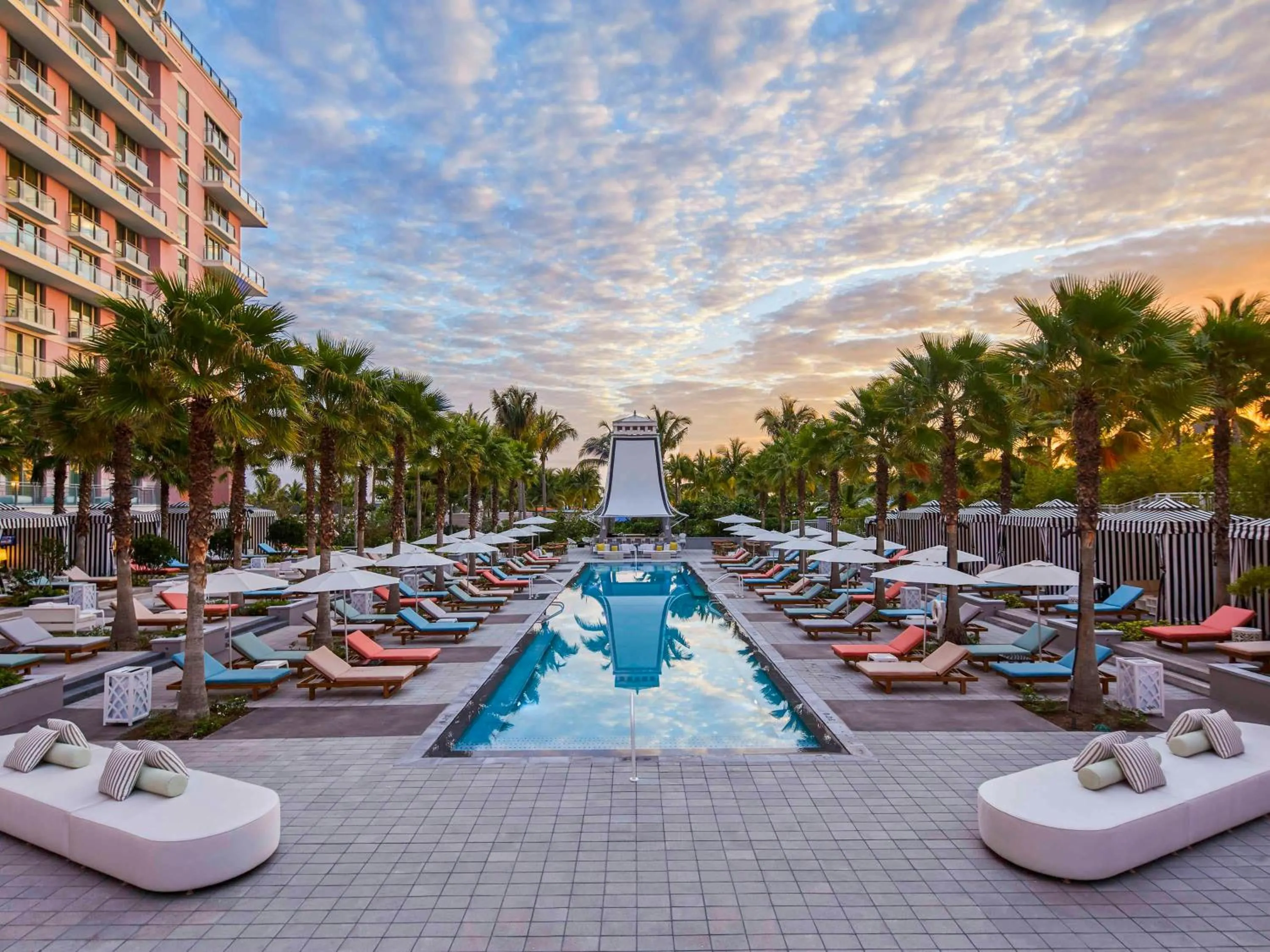 Restaurant/places to eat in SLS at Baha Mar